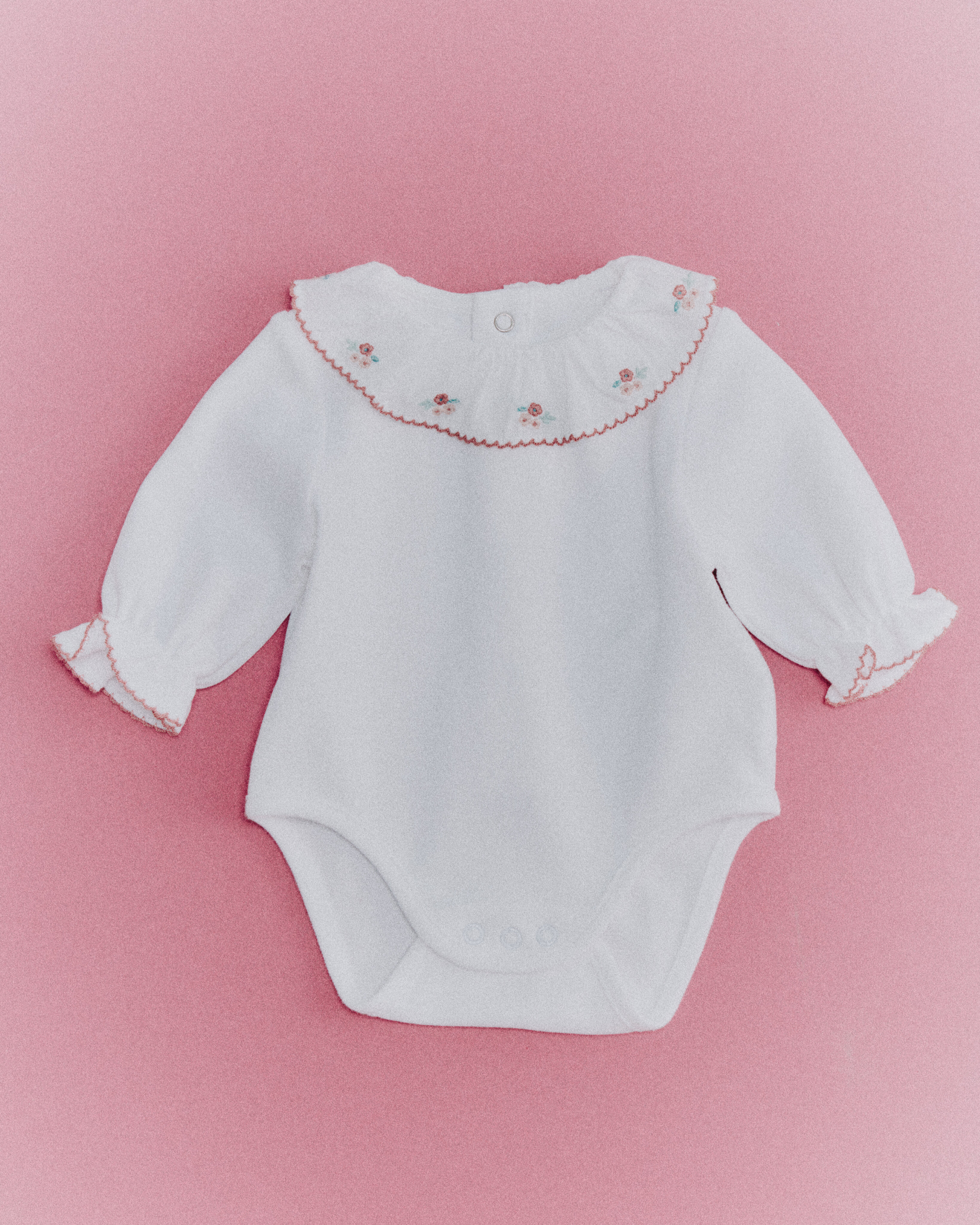 Body de Bebé com Manga Comprida e Bordado Floral Branco-4