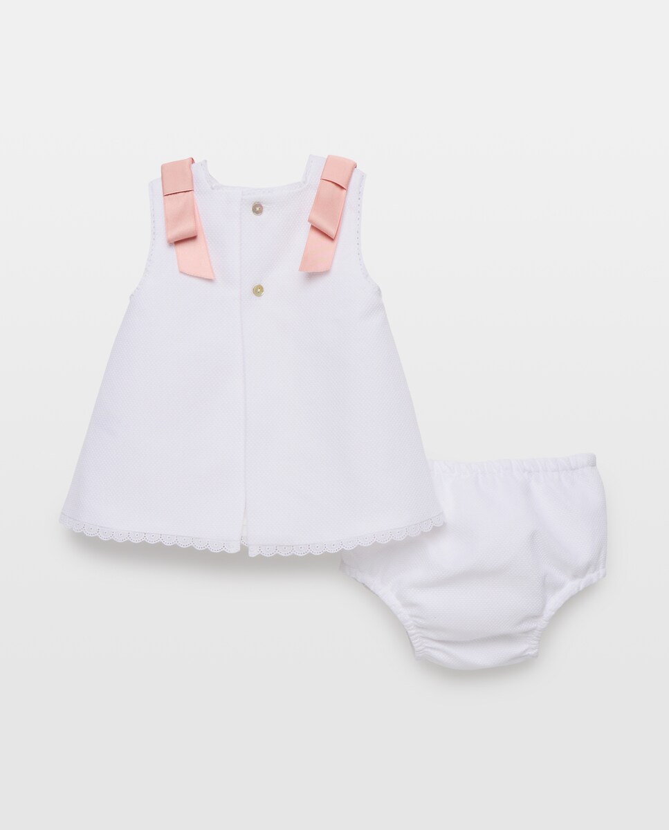 Cueiro de Bebé sem Mangas e com Bordado Piqué Branco-2