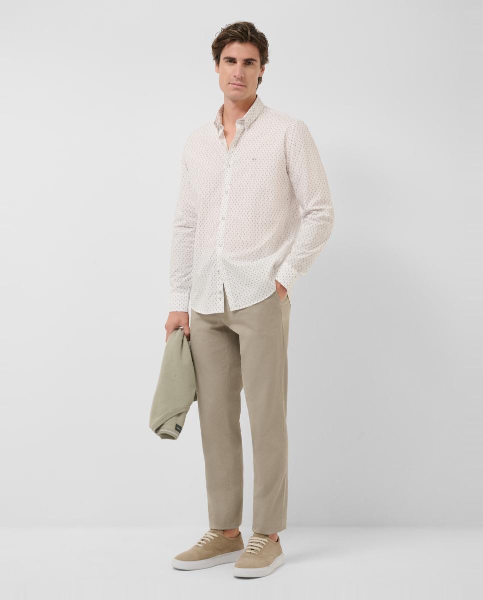 Imagem 0 de Calças Chino Regular Fit em Algodão Tingido