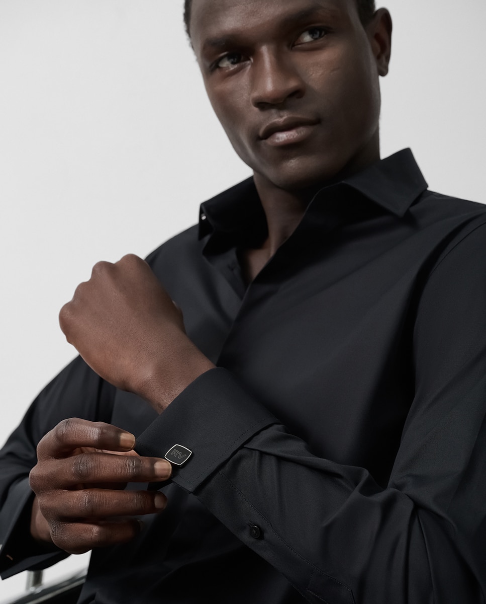 Camisa Clássica Slim Fit Lisa com Botões de Punho Preto-3