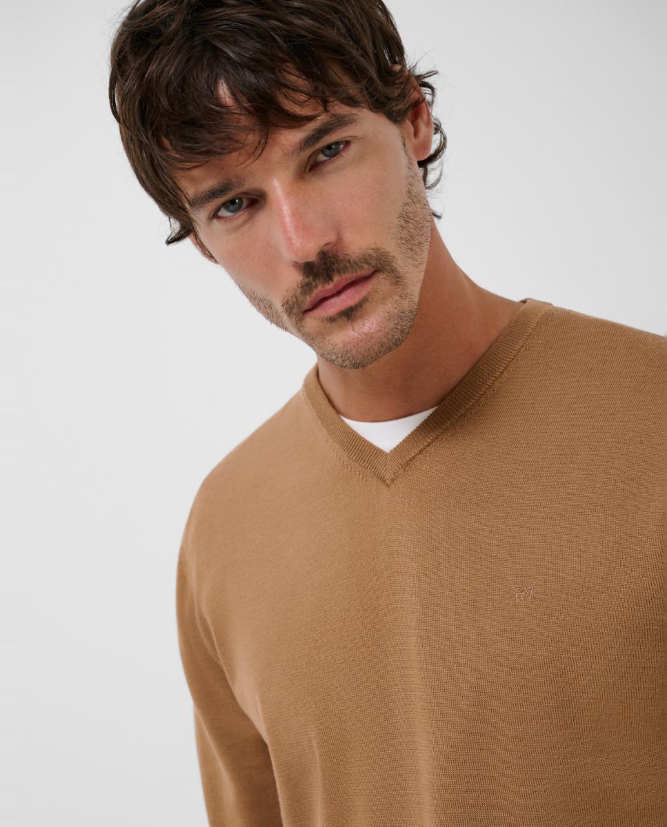 Camisola de Malha de Lã com Gola em Bico Camel-3