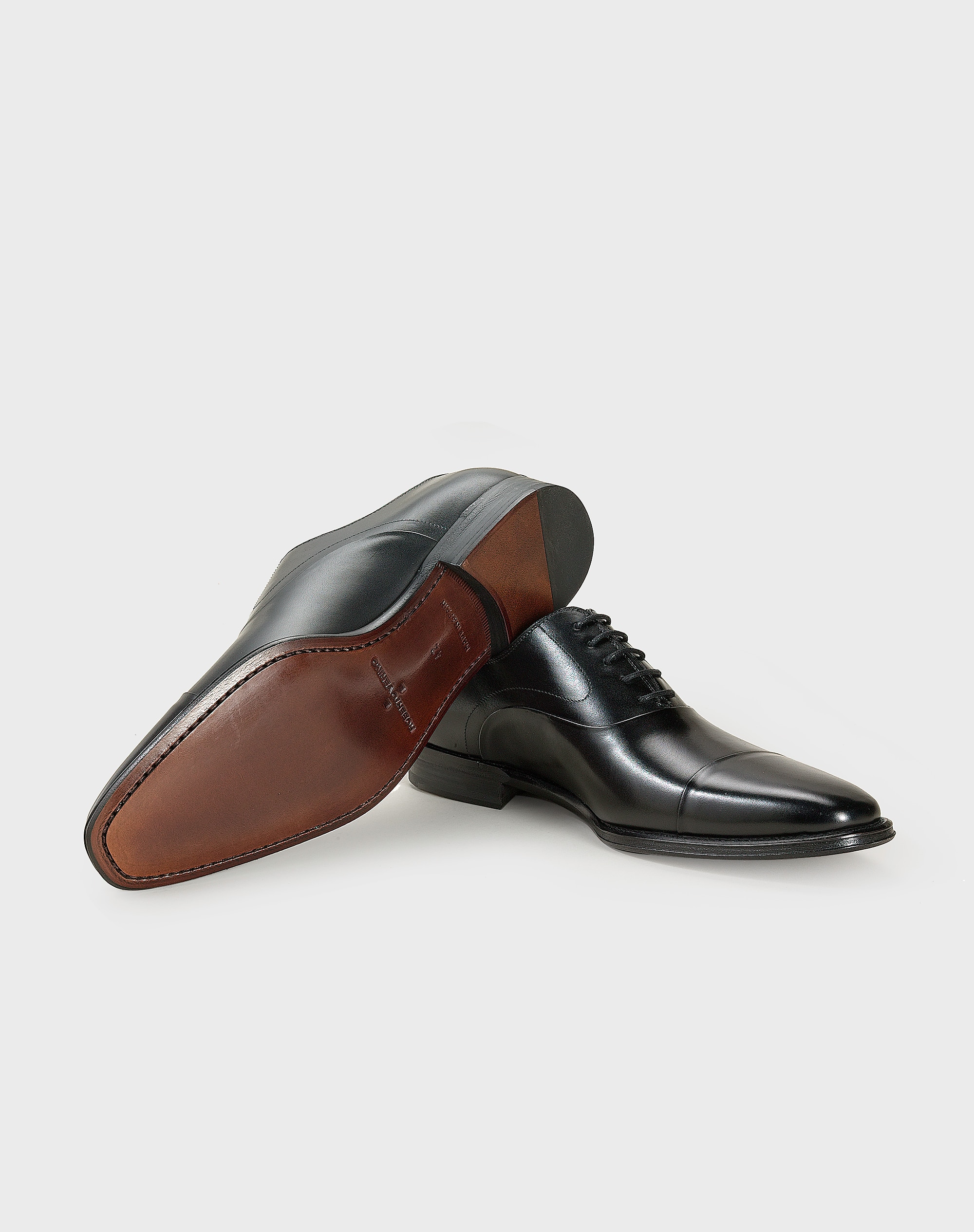 Sapatos clássicos Roberto Verino em pele pretos Preto-2