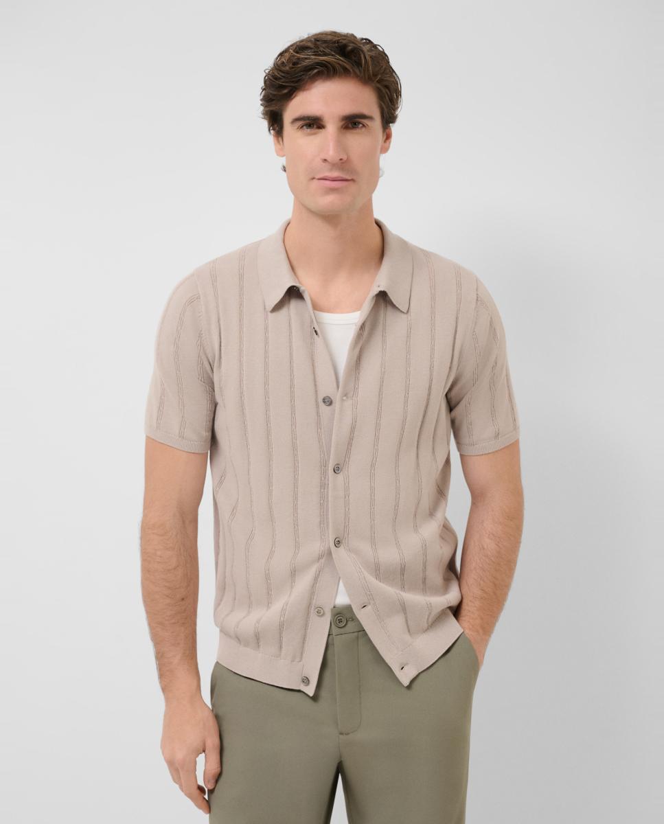 Imagem 0 de Polo Aberto de Malha do Cabo Tricotada com Manga Curta