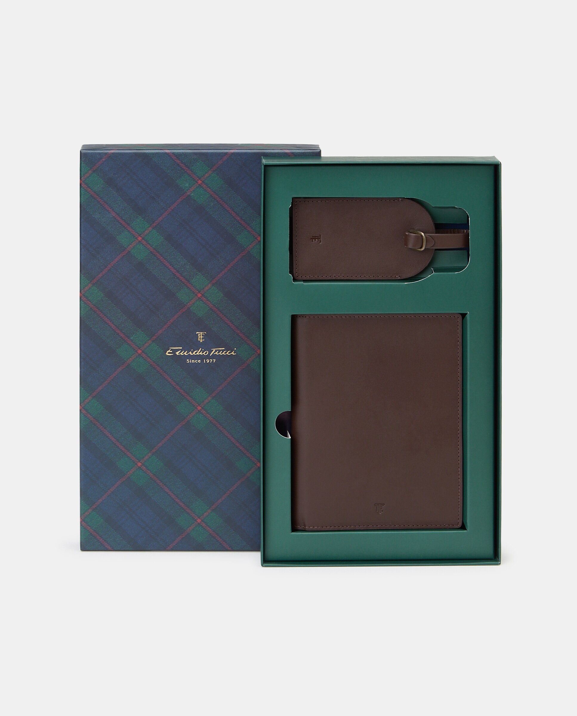 Imagem 0 de Estojo de Viagem em Pele Bovina