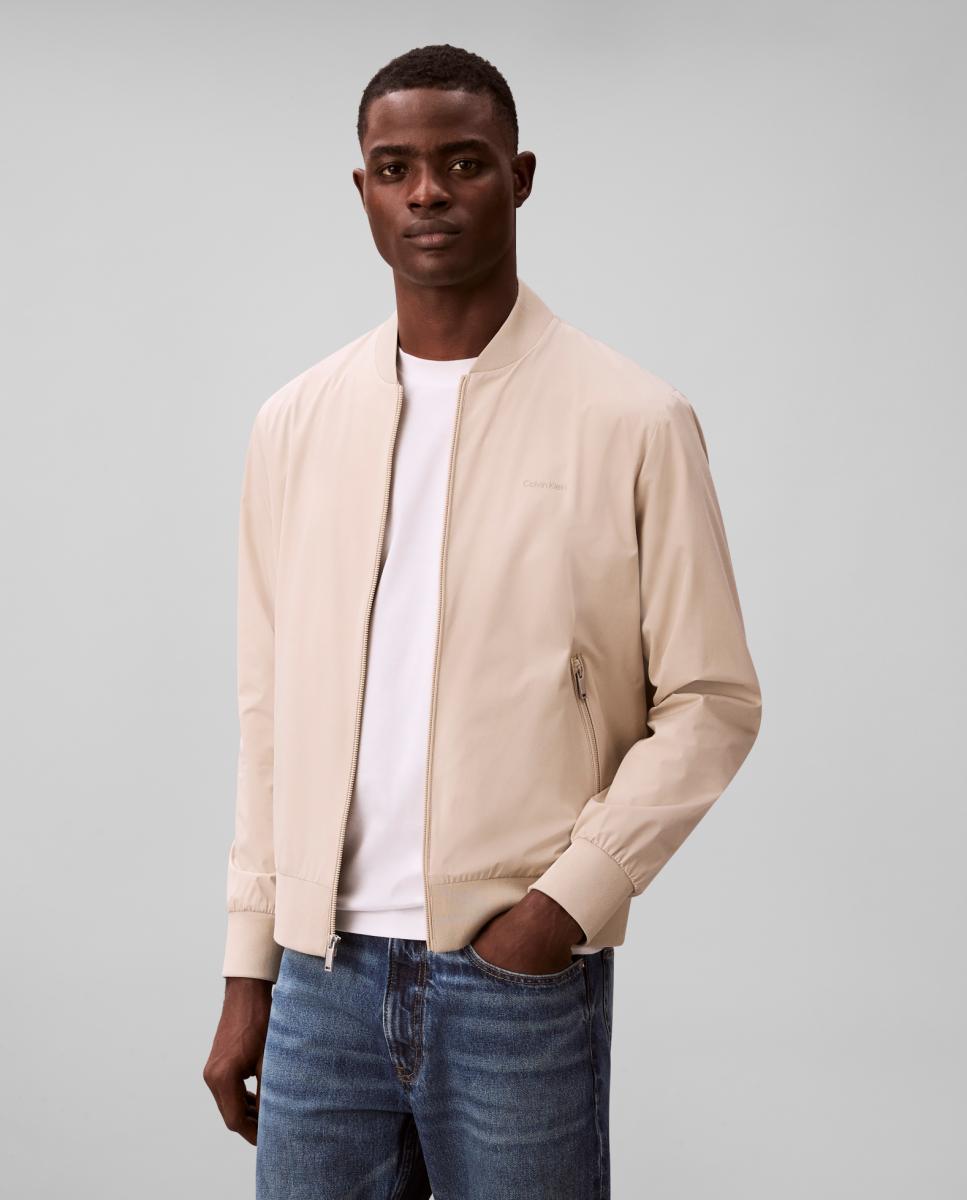 Imagem 0 de Casaco Tipo Blusão Bomber Ligeiro