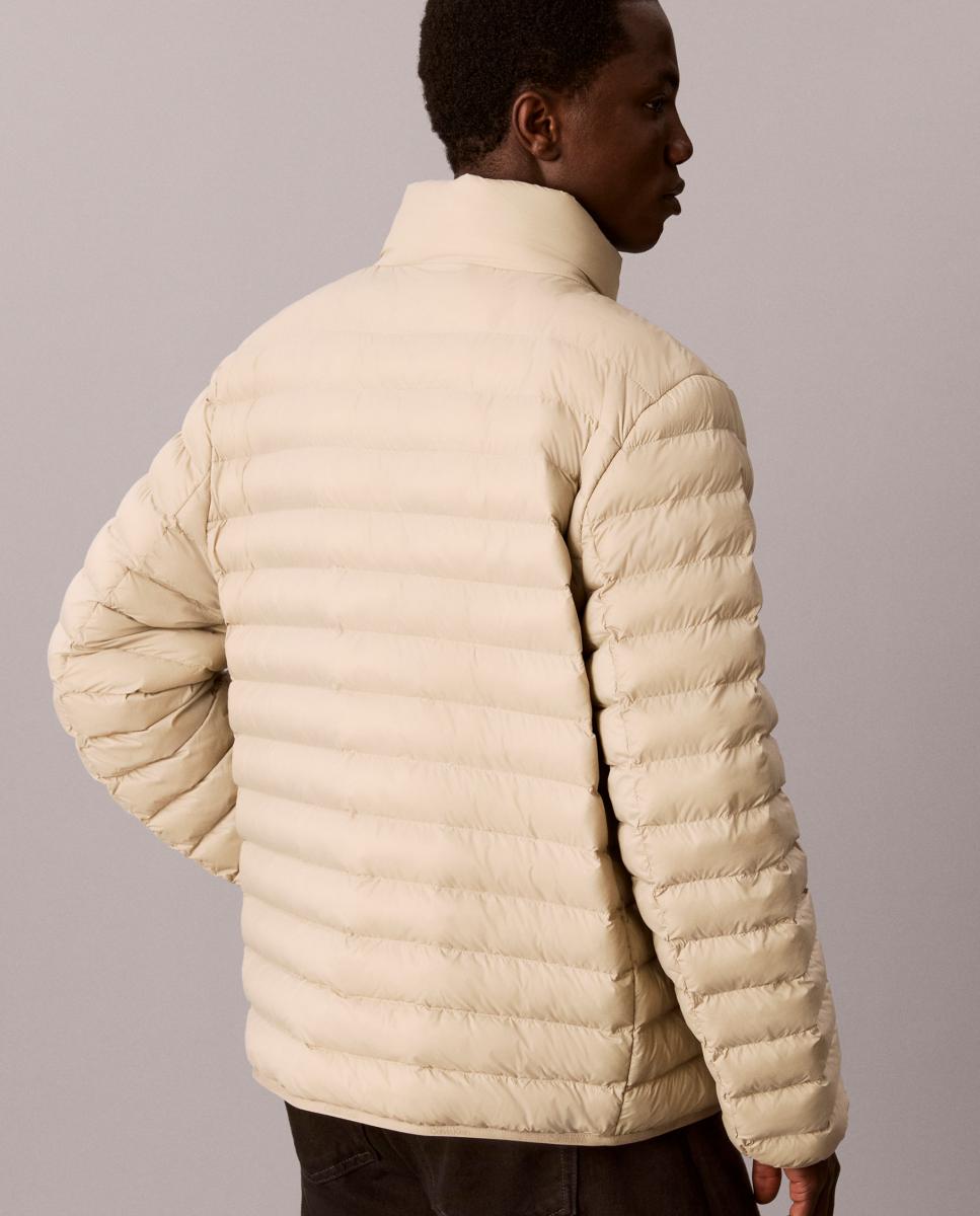 Casaco Puffer Acolchoado com Gola à Padre Taupe-2