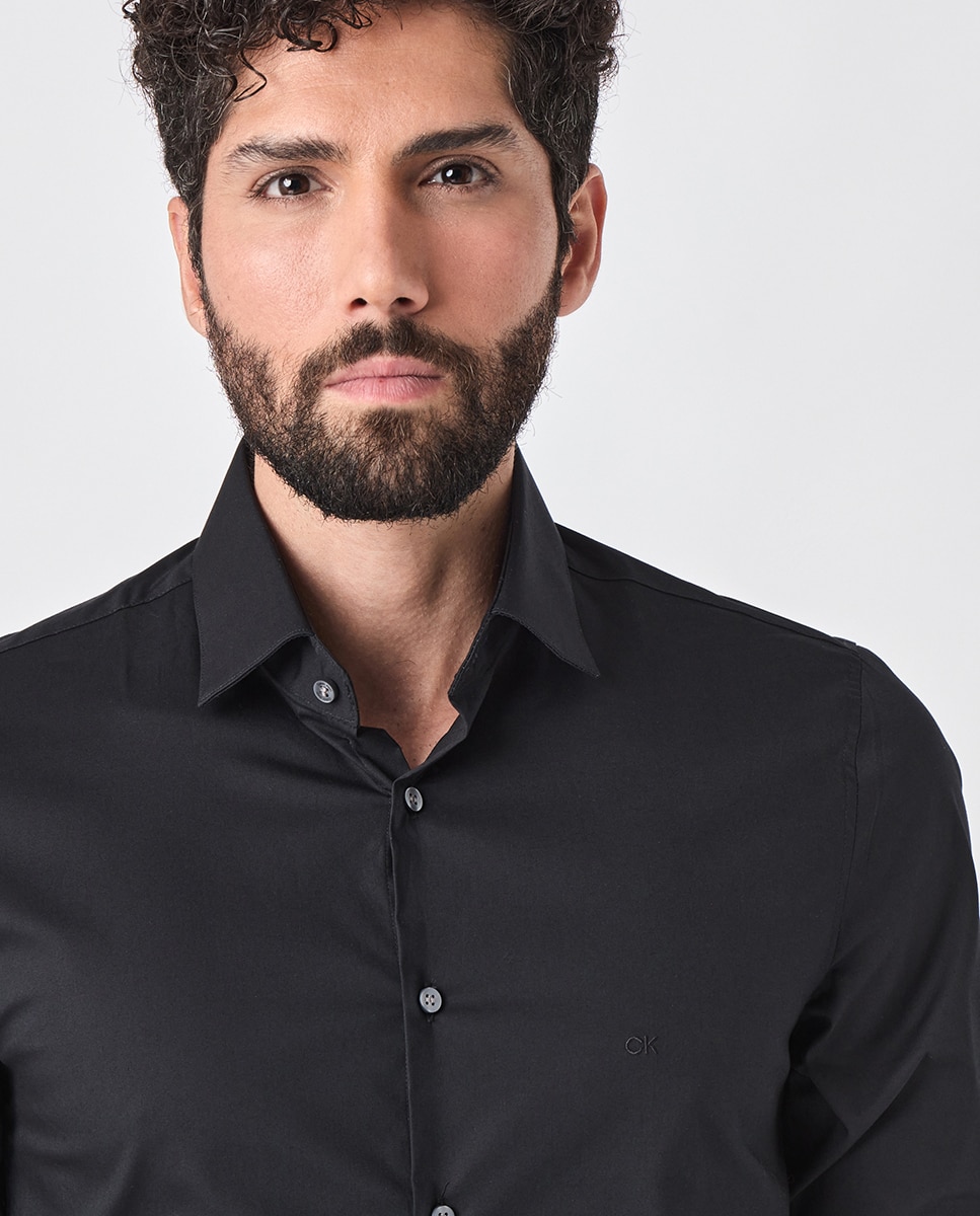 Camisa slim lisa de popelina elástica Preto-8