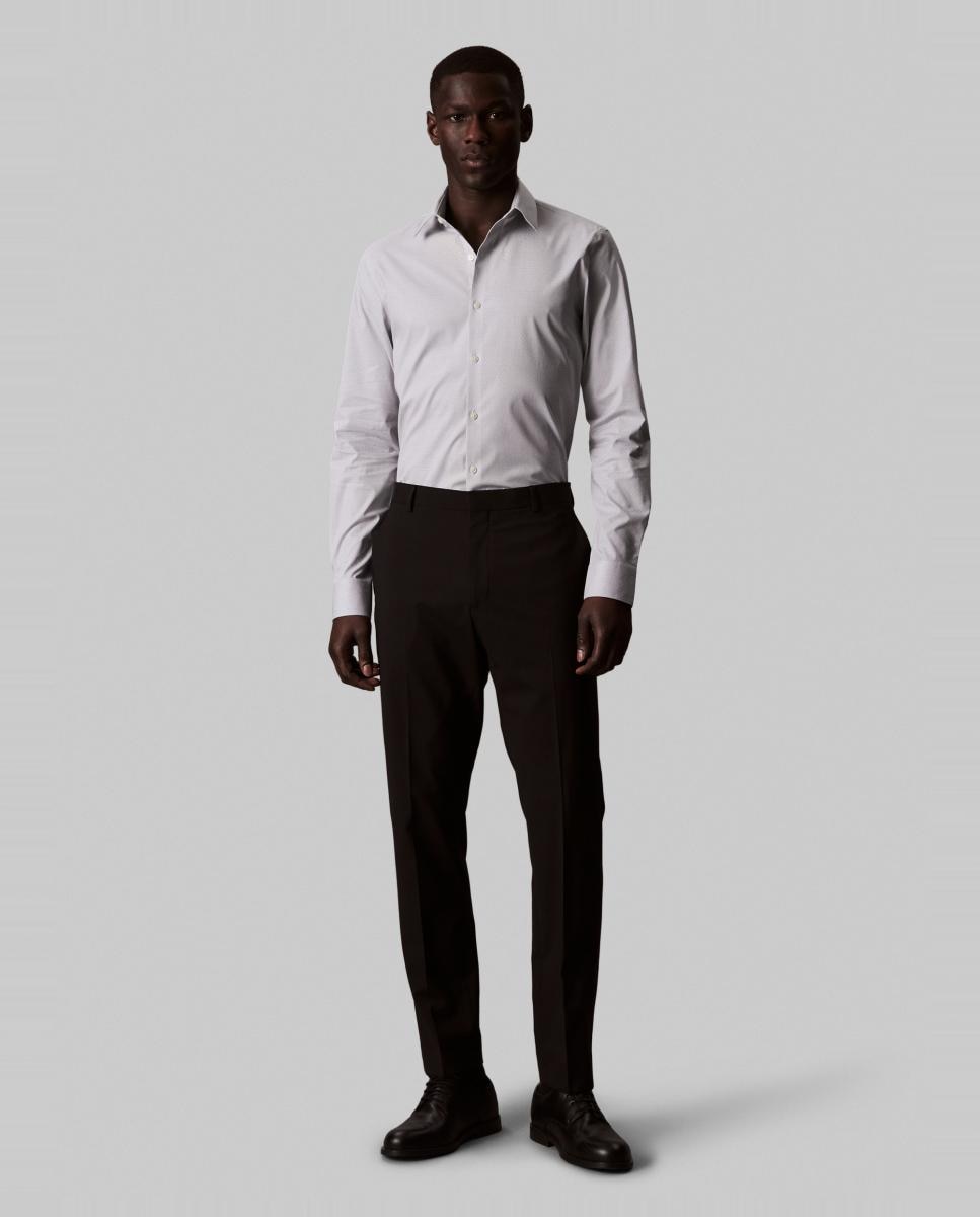 Imagem 0 de Camisa Clássica em Tecido Técnico Slim Lisa