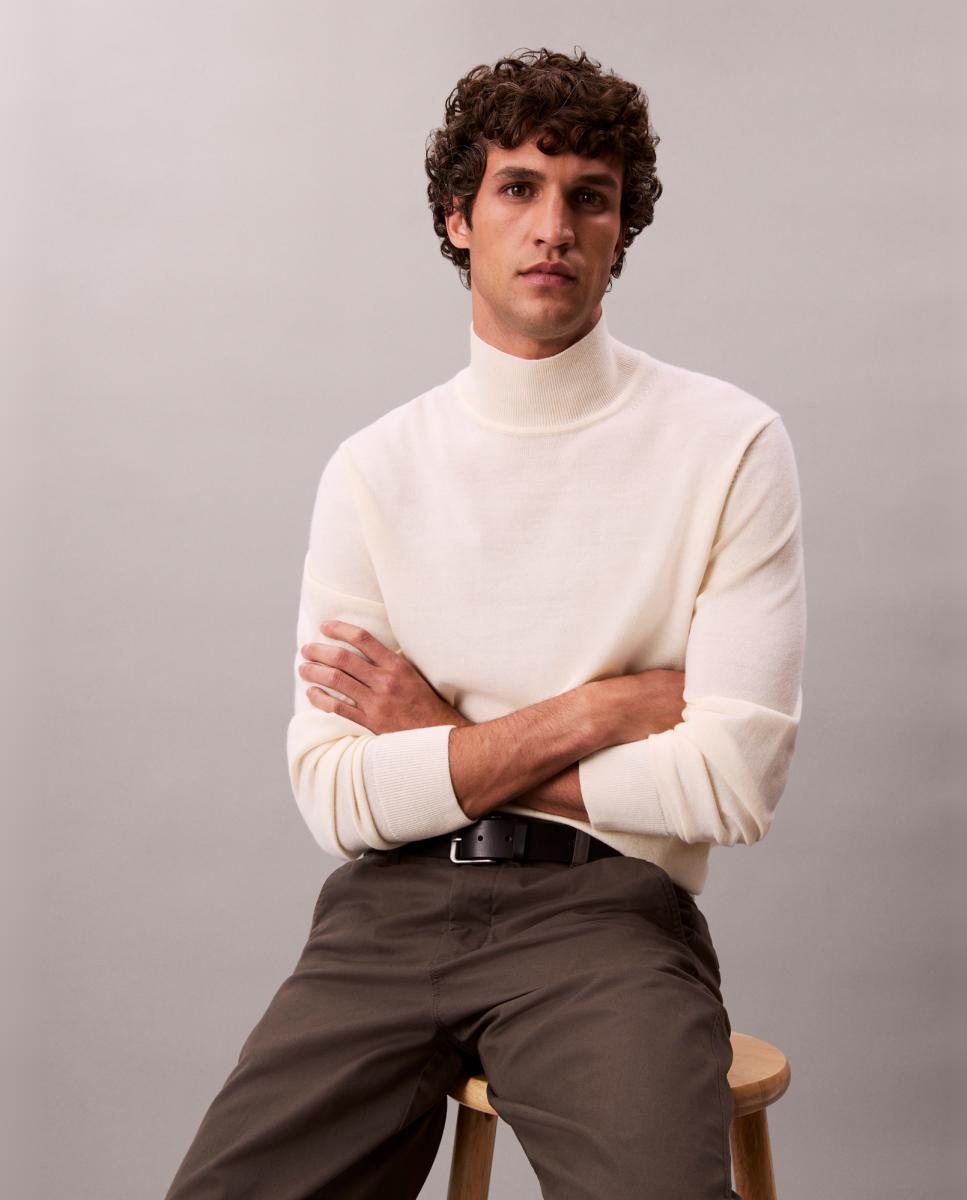 Camisola de Malha com Gola Alta Branco-3