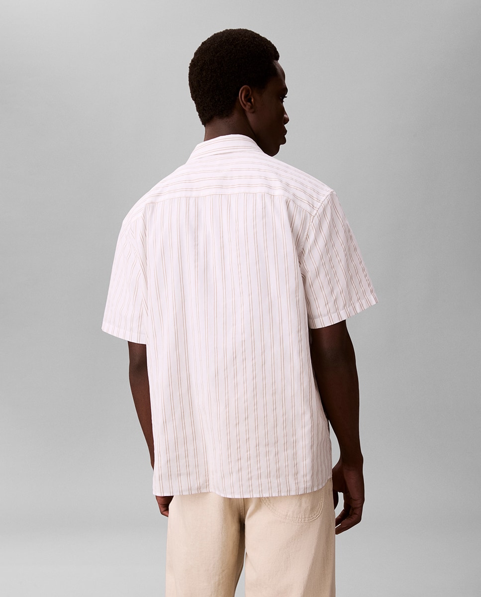 T-shirt com Logótipo Bordado Branco-2