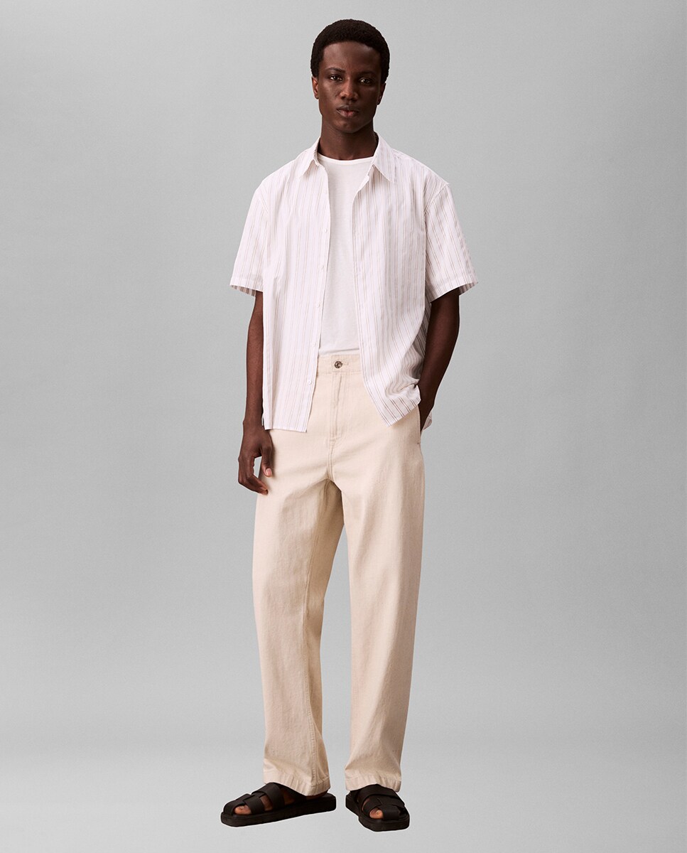 T-shirt com Logótipo Bordado Branco-6