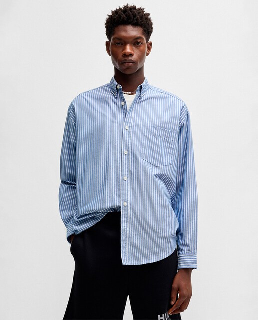 Camisa oversize fit abotonada de algodón Oxford de hombre