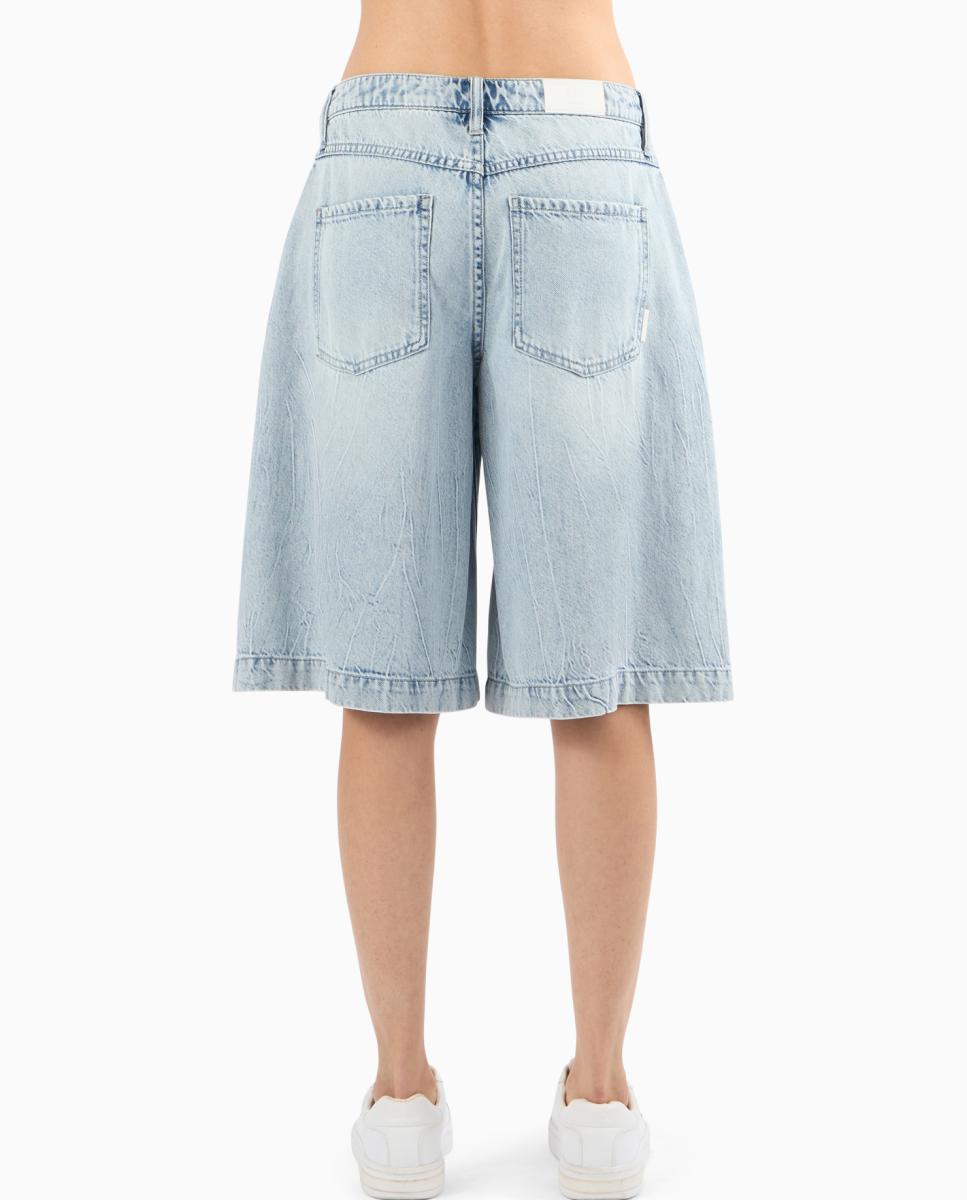 Bermudas Relaxed em Ganga com Lavagem Clara Azul-índigo-2