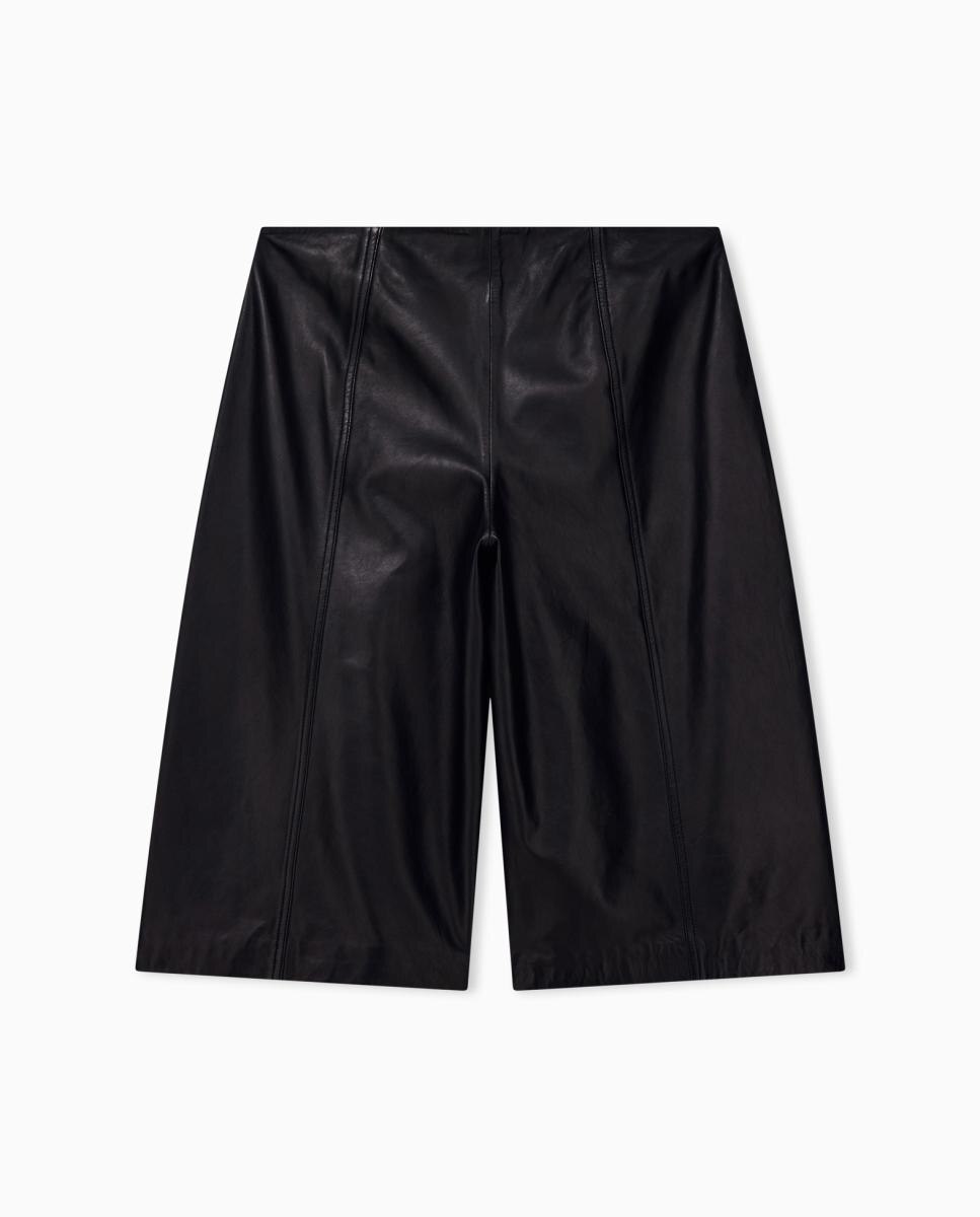 Bermudas de Pele Preto-4