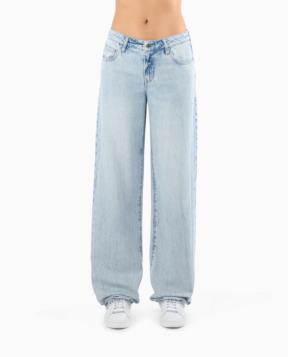 Imagem 0 de Jeans "Relaxed" J52 de Cintura Baixa e Lavagem Clara