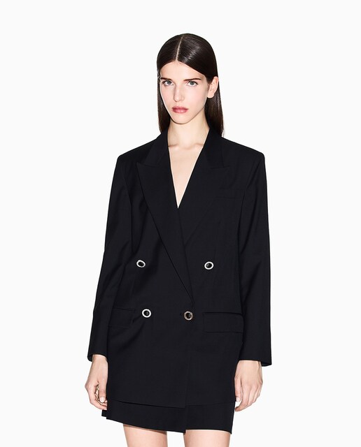 Imagem 0 de Blazer Assertoado com Botões de Joia