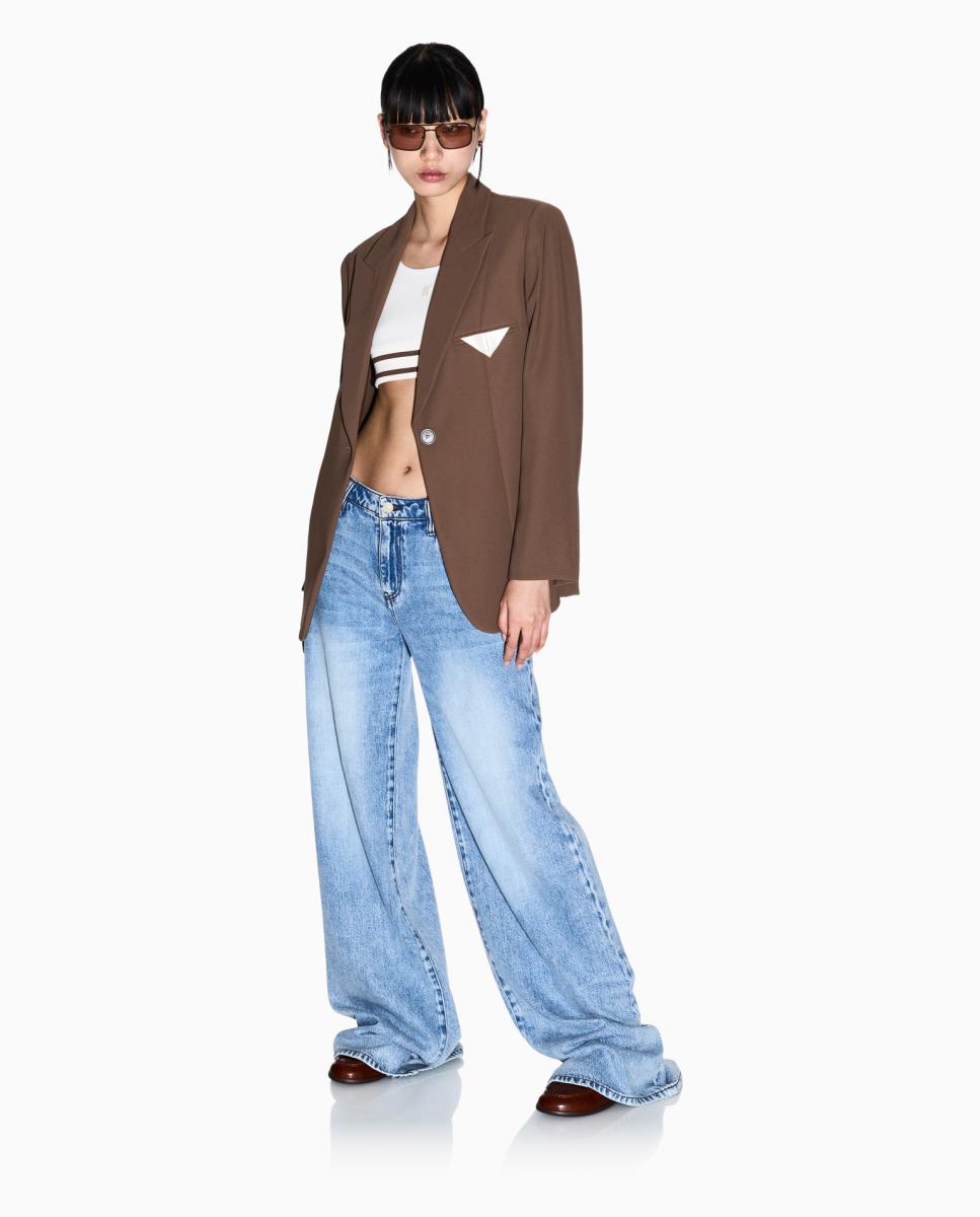Imagem 0 de Blazer de Fato com Estrutura e Detalhe no Bolso