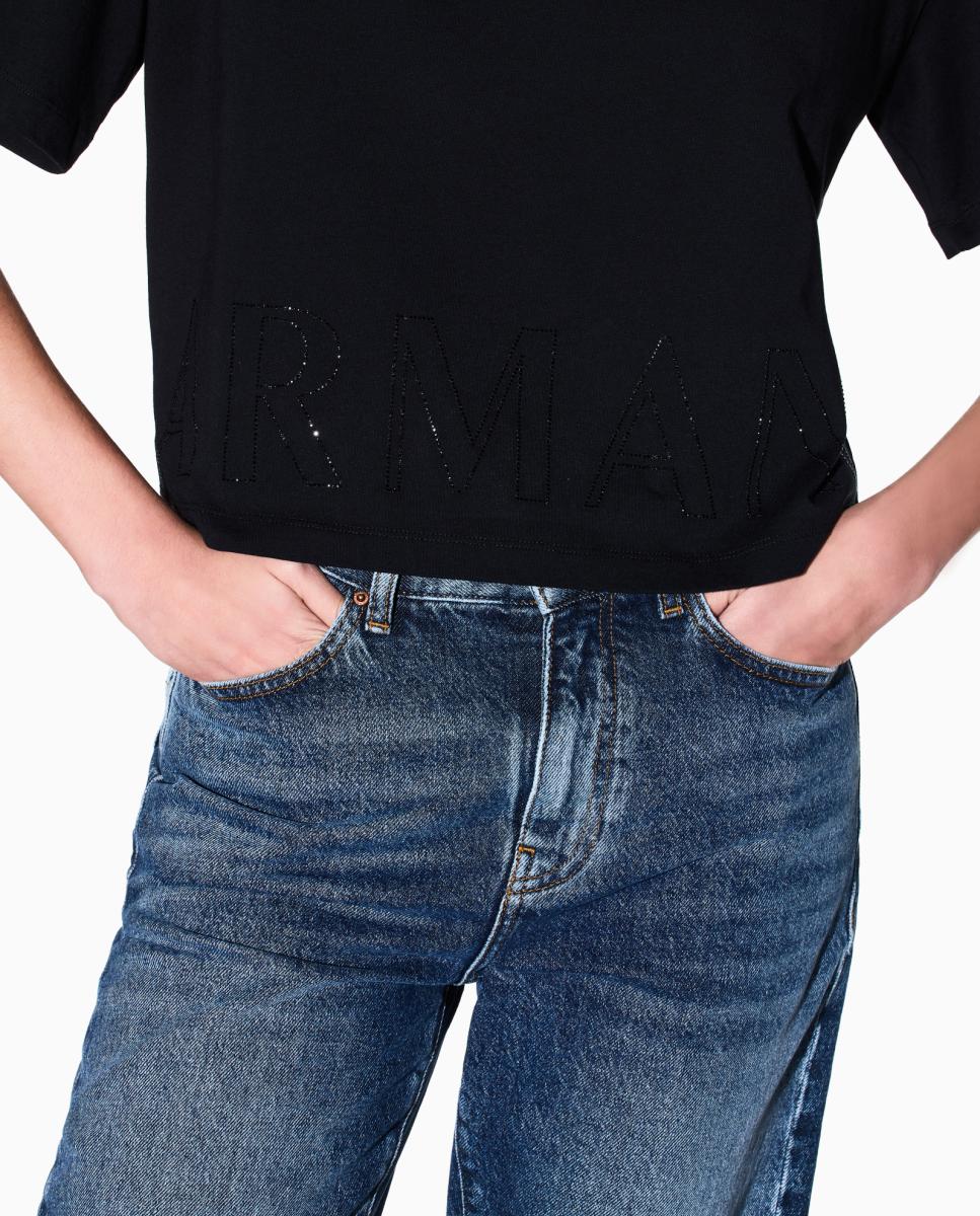 T-shirt Cropped de Manga Curta Preto-2