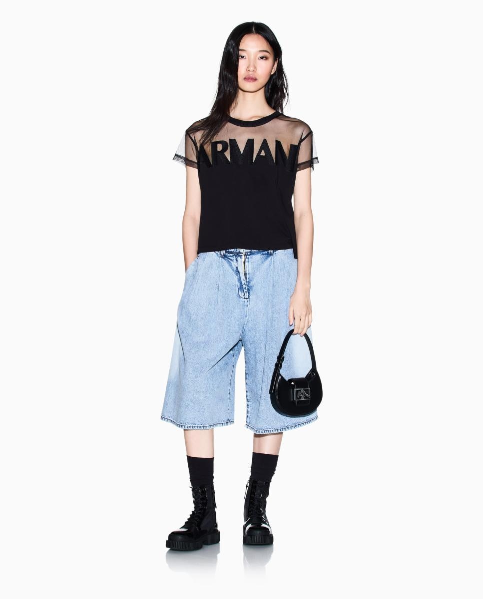 Imagen 5 de Camiseta de mujer cropped con logo maxi - Armani Exchange - Blanco Negro