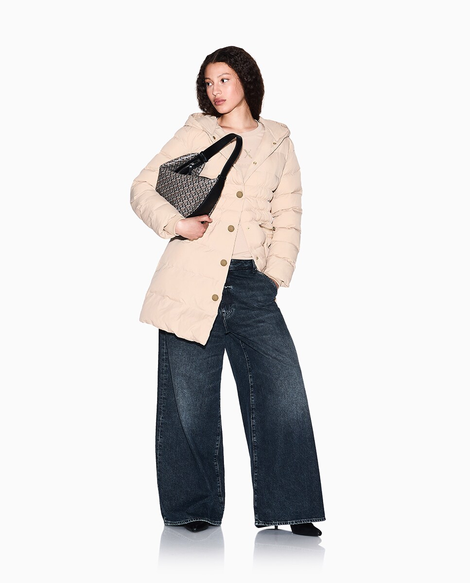 Blusão Acolchoado até à Anca com Capuz e Maxi Botões Cápsula Cozy Lab. Bege-4