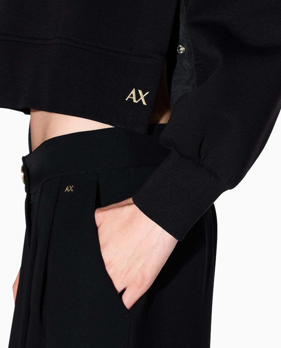 Sweatshirt com Decote Redondo e Abertura Lateral Preto-2