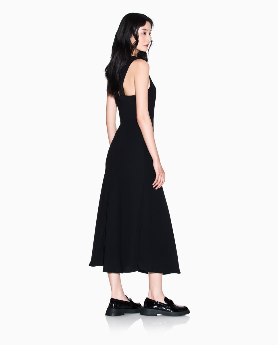 Vestido Comprido com Adorno nas Costas Preto-4