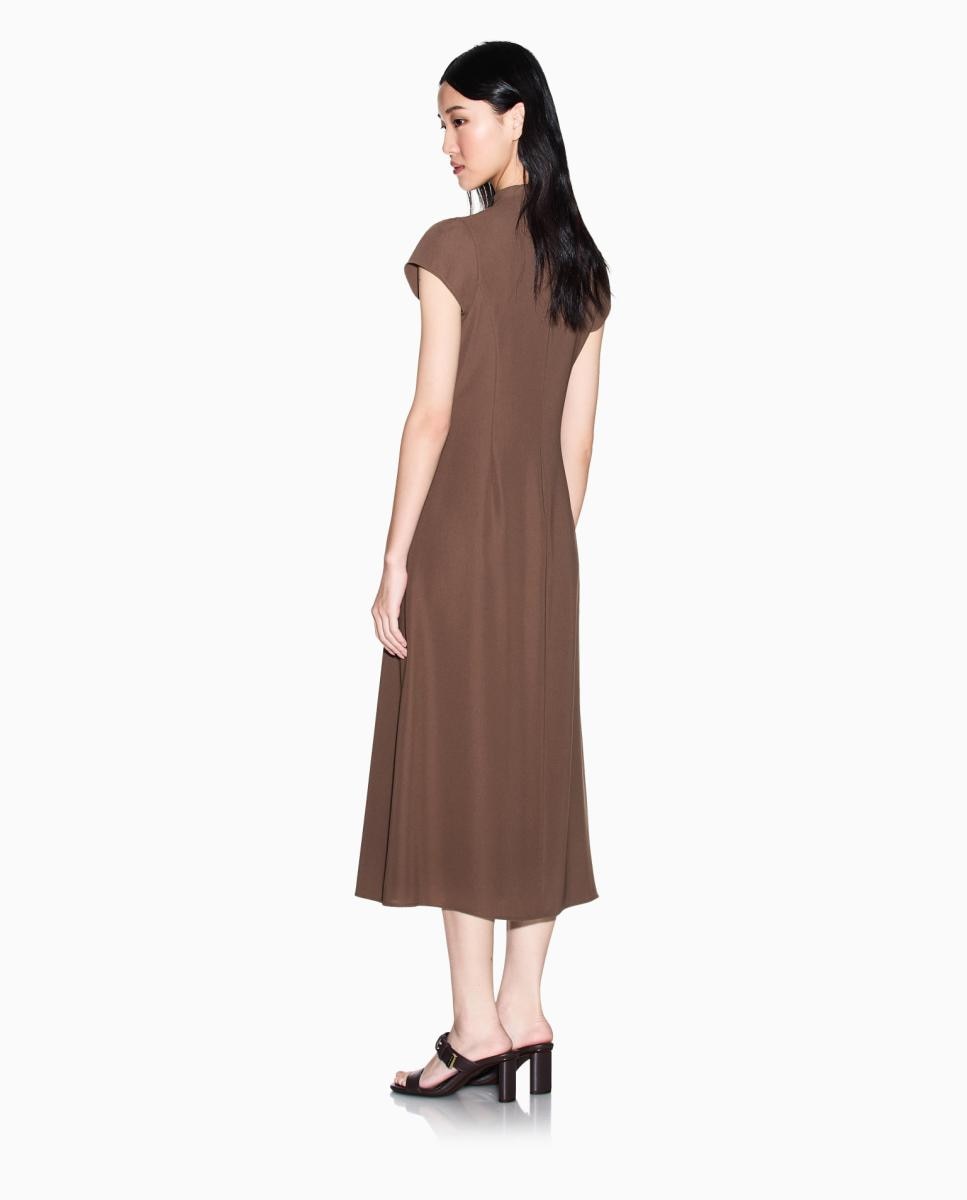 Vestido Midi Justo com Gola Coreana Castanho-2