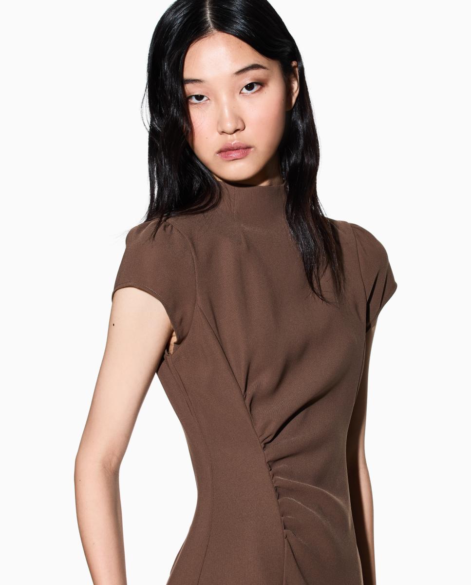 Vestido Midi Justo com Gola Coreana Castanho-3