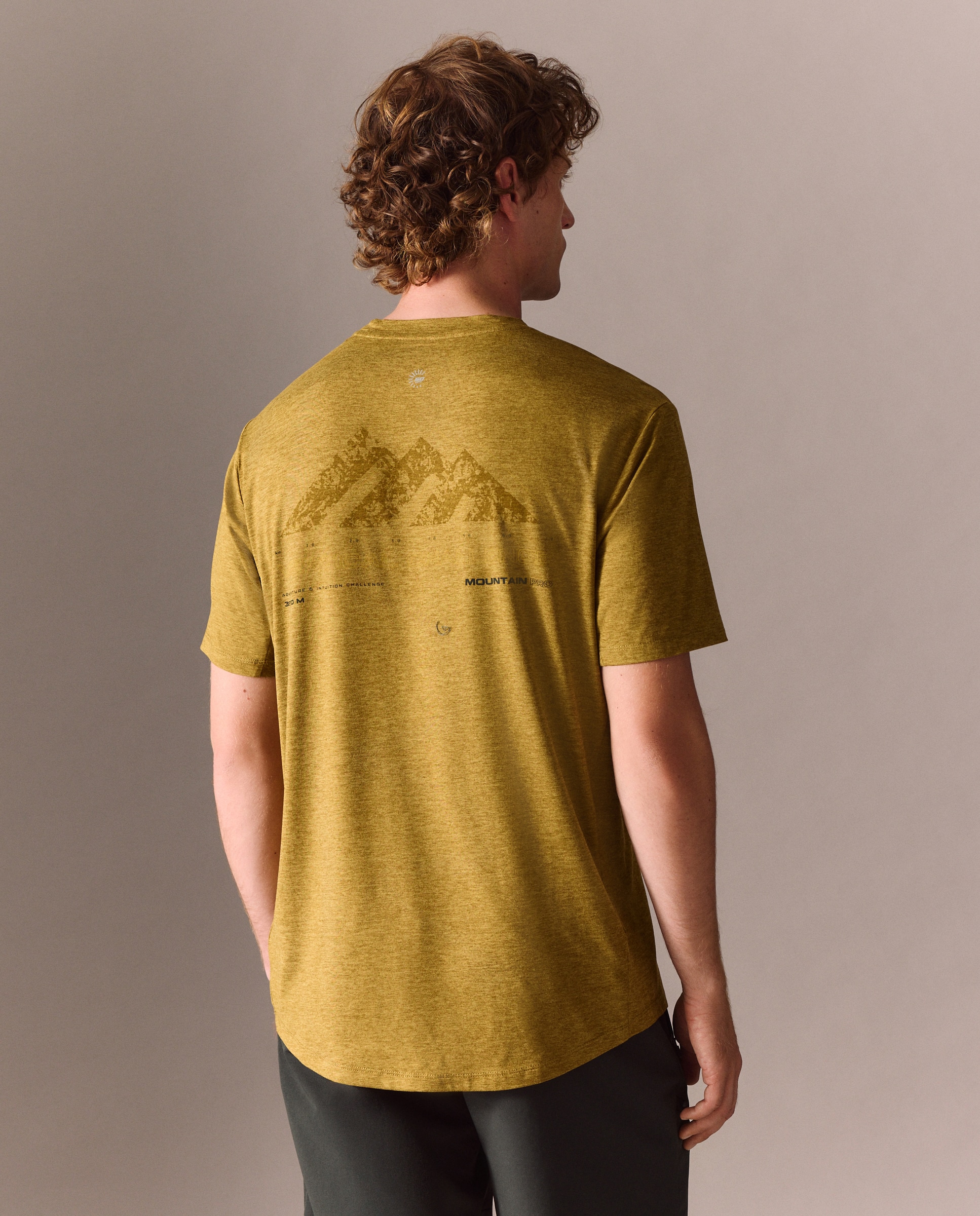 T-shirt de Montanha de Homem Verde-3