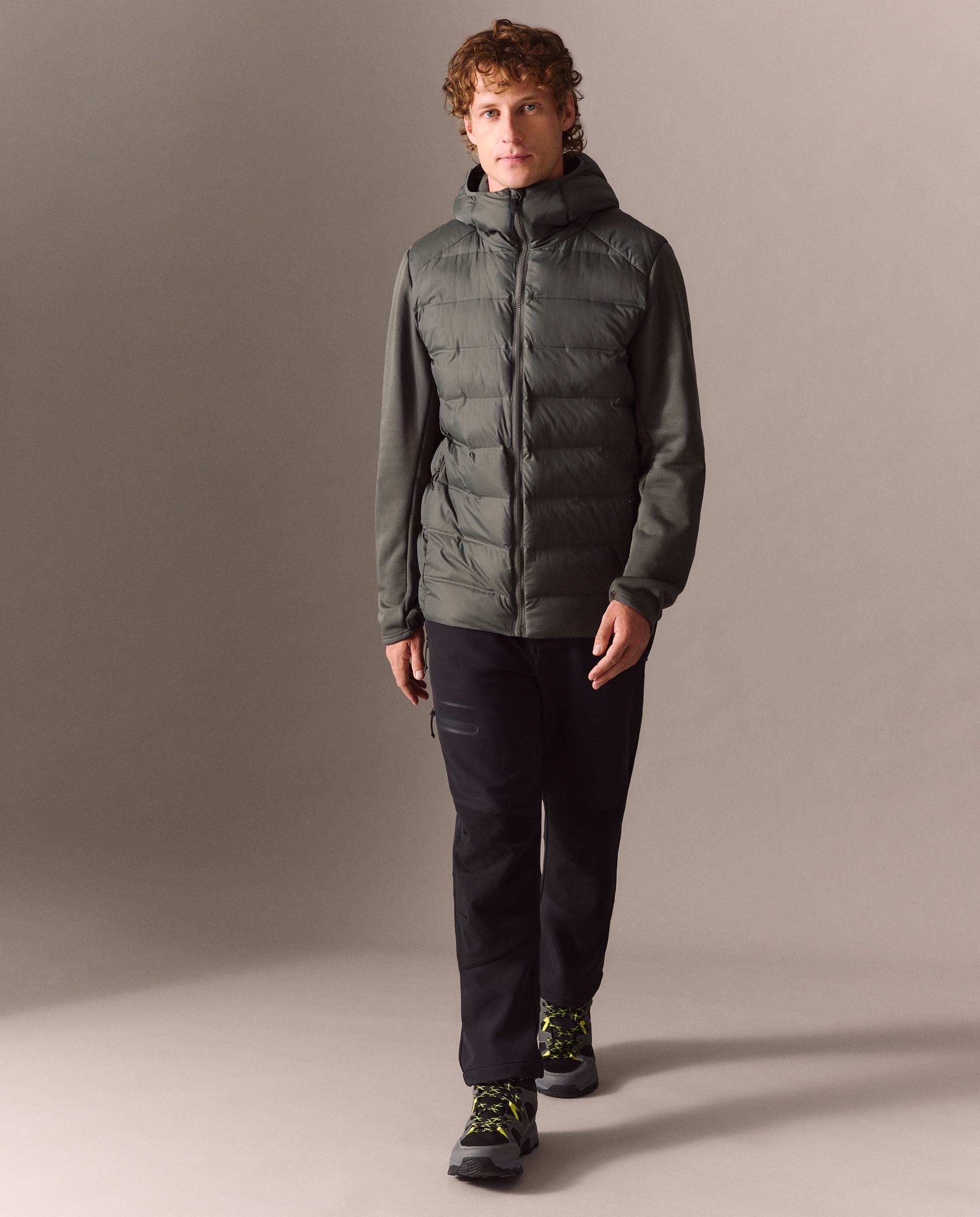 Imagen 2 de Chaqueta híbrida con relleno de fibra hueca de montaña de Mountain Pro de hombre - Verde Verde