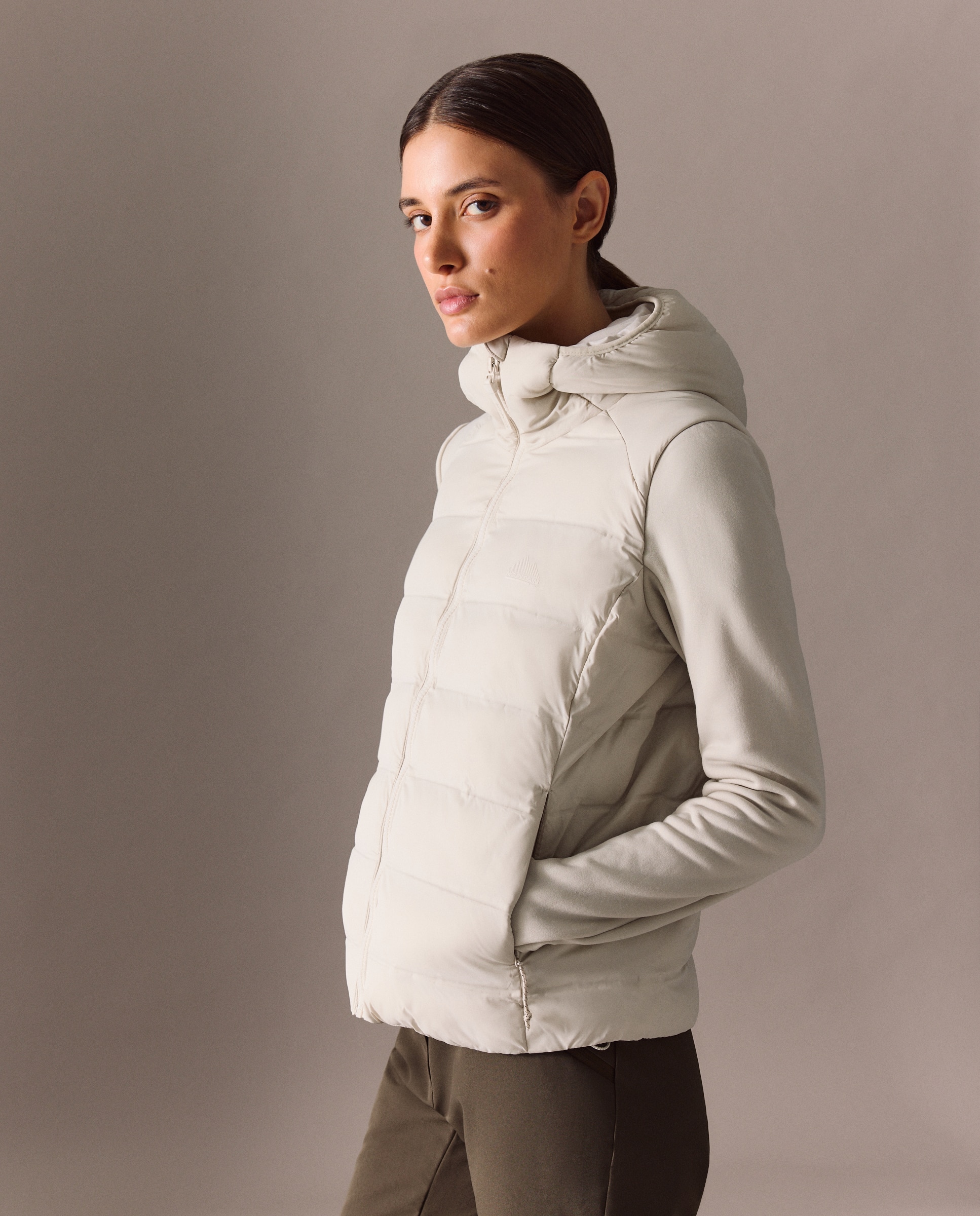 Imagen 1 de Chaqueta híbrida con relleno de fibra hueca de montaña de Mountain Pro de mujer - 120 Crudo 120 Crudo