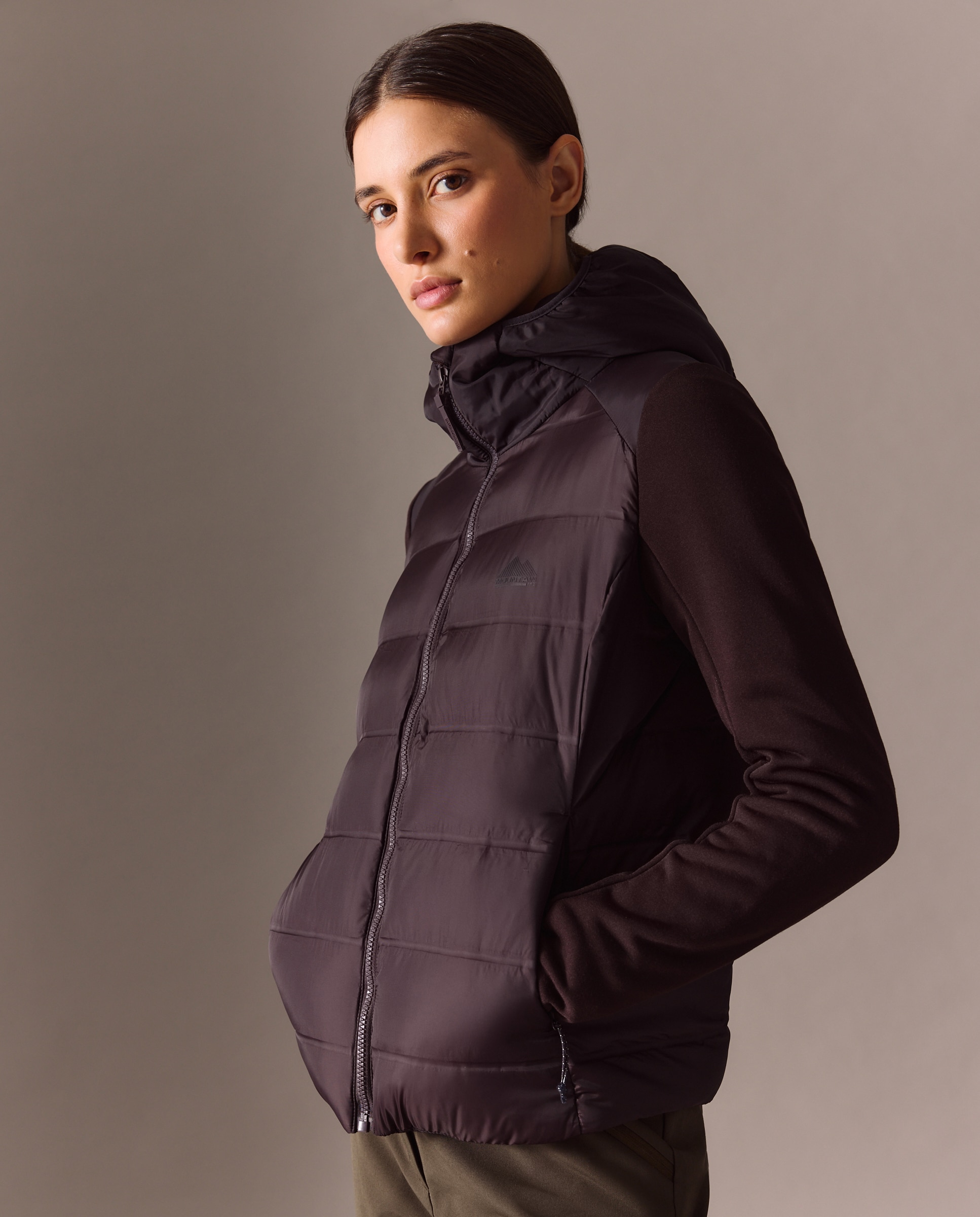 Imagen 0 de Chaqueta híbrida con relleno de fibra hueca de montaña de Mountain Pro de mujer Chocolate