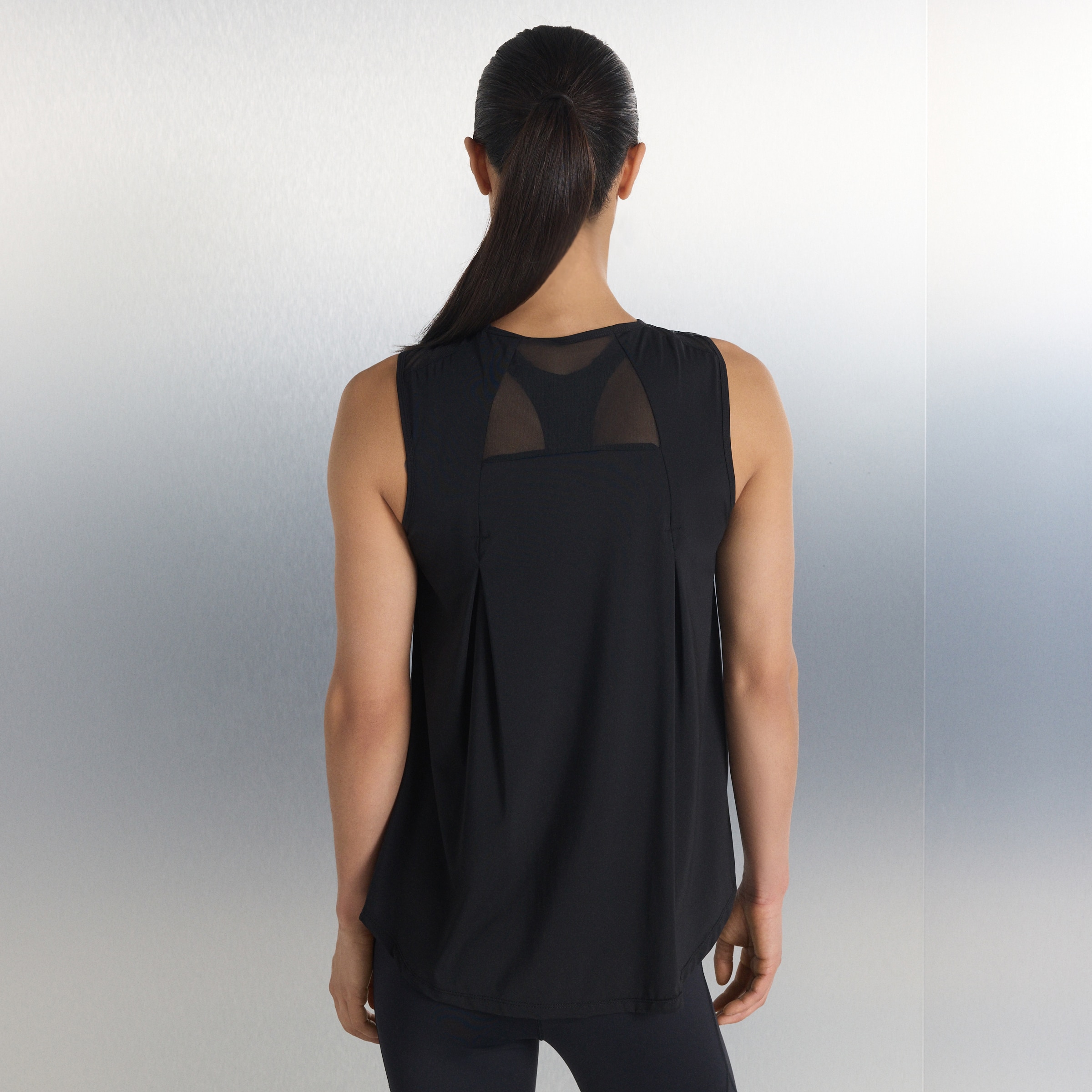 T-shirt sem Mangas de Training de Mulher Preto-3
