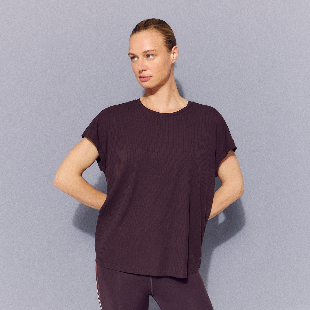 T-shirt Canelada de Viscose Training de Mulher Castanho-2