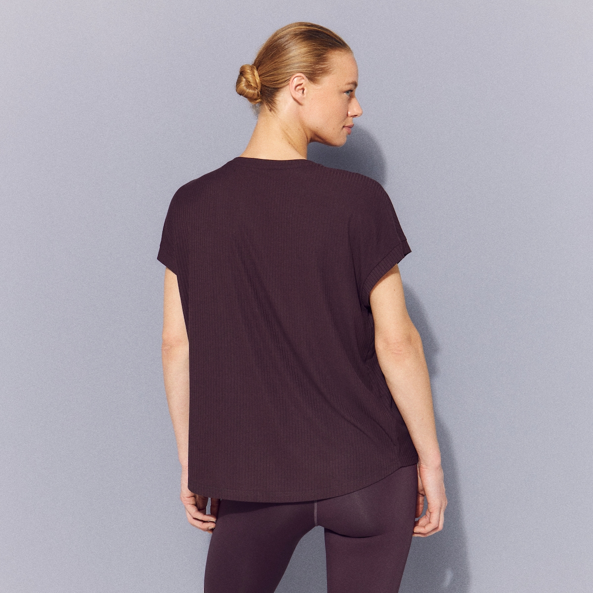 T-shirt Canelada de Viscose Training de Mulher Castanho-3