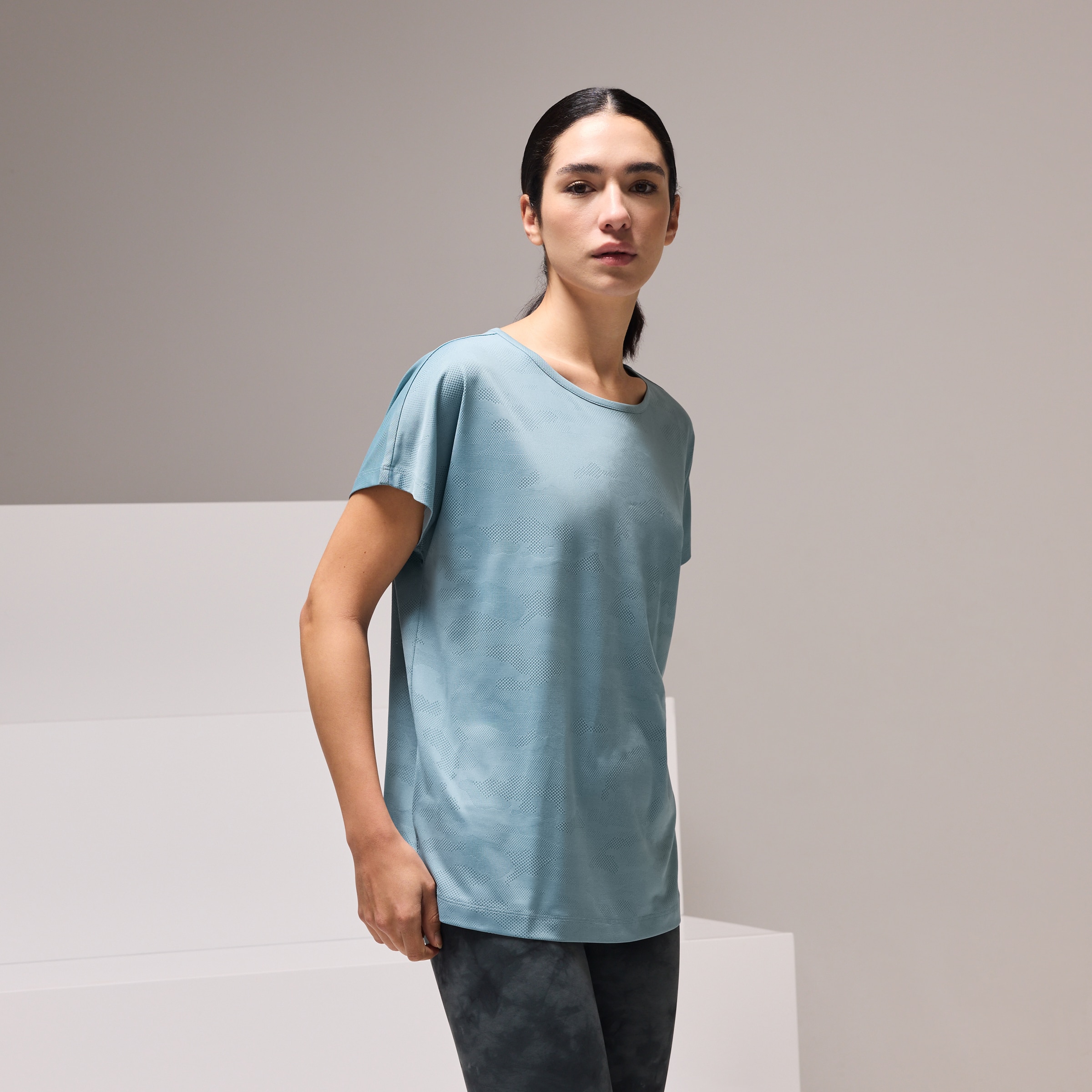 Imagem 0 de T-shirt de Training de Mulher com Jacquard e Manga Curta