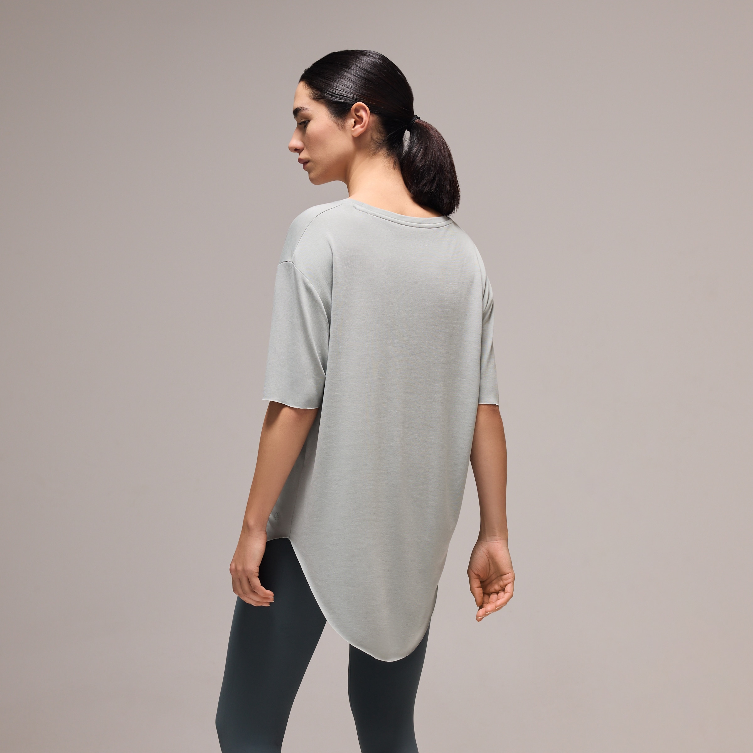 Camiseta de modal de manga corta de yoga de mujer Boomerang - Negro Verde claro-3