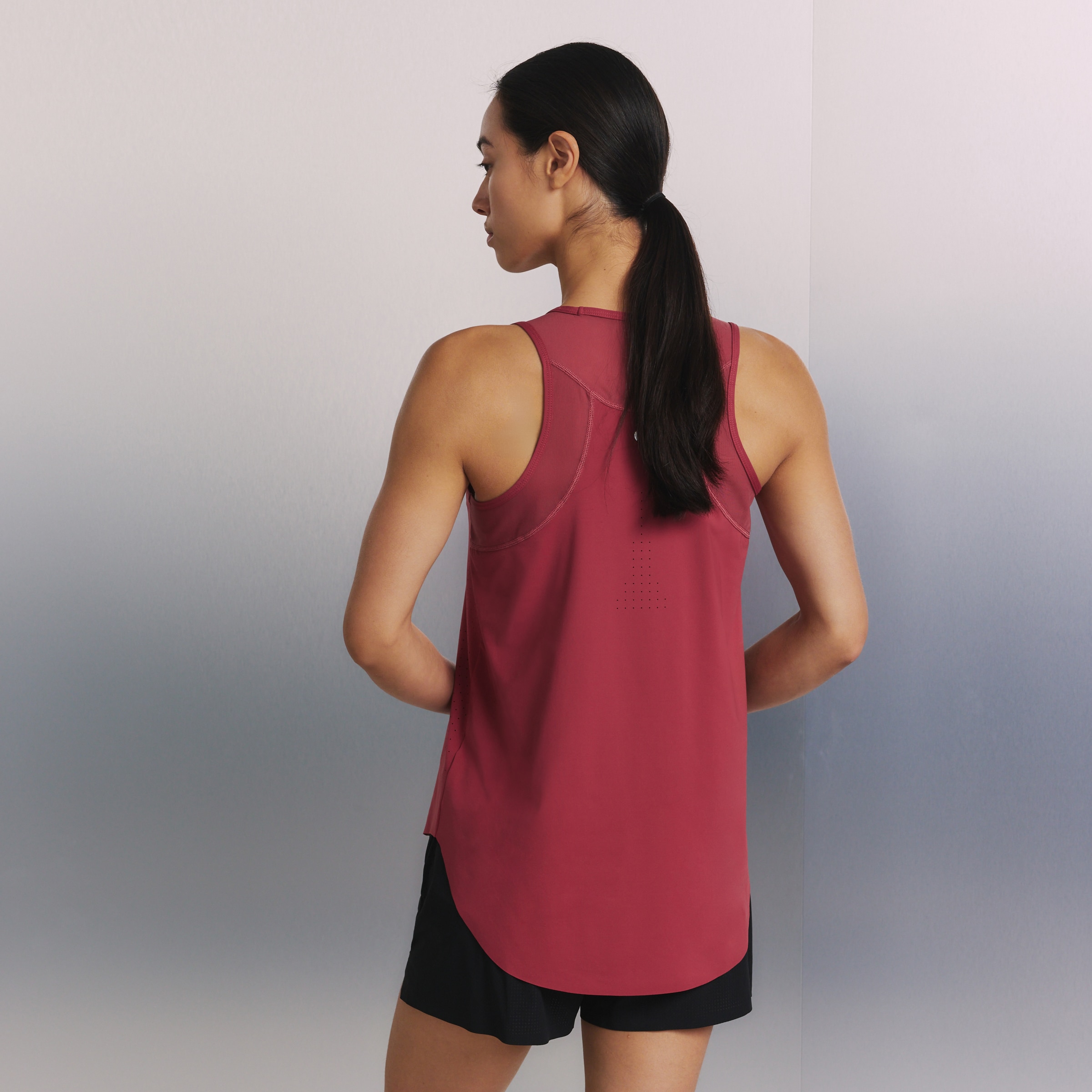 T-shirt sem Mangas de Training de Mulher Terracota-3