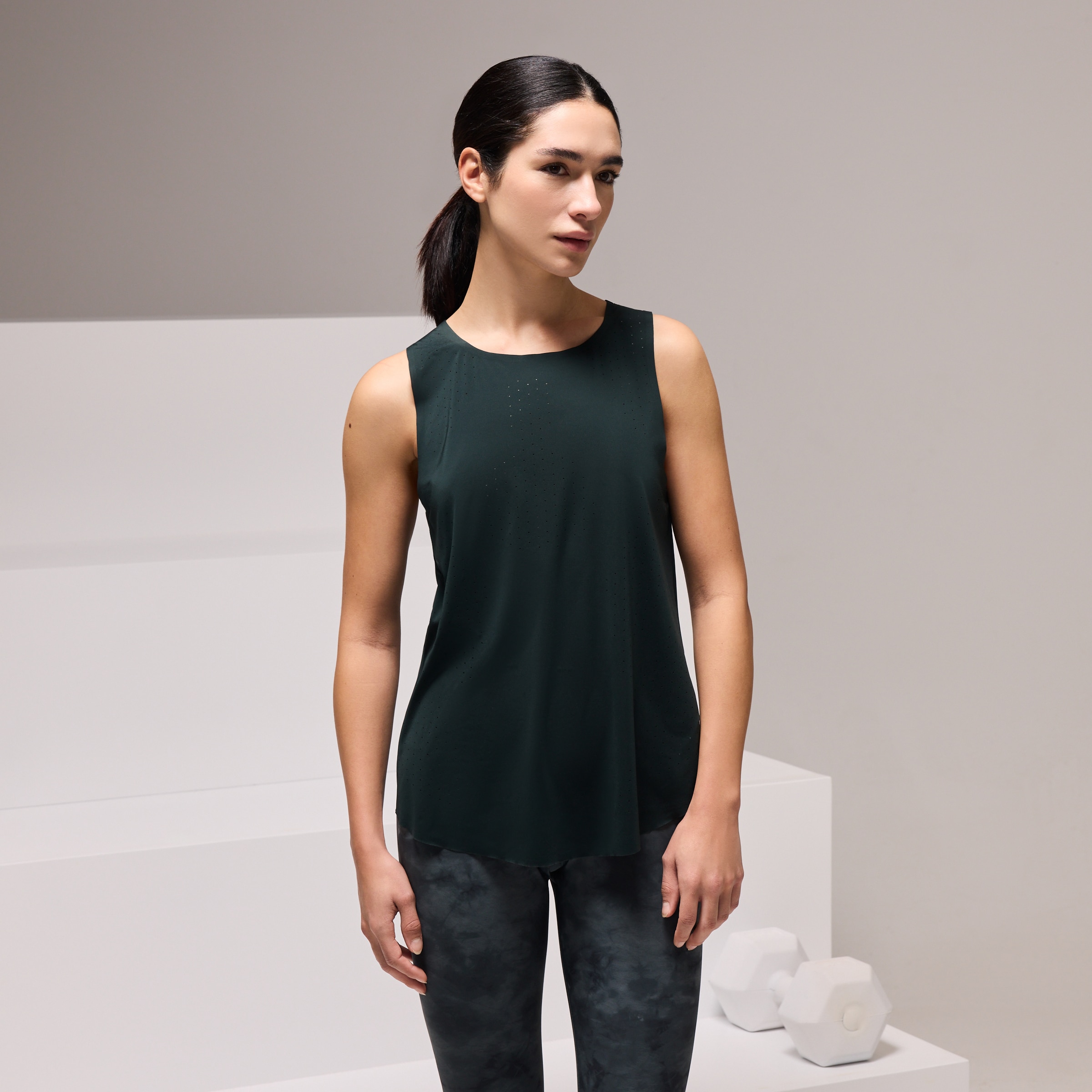 Imagem 0 de T-shirt sem Mangas Microperfurada de Training de Mulher