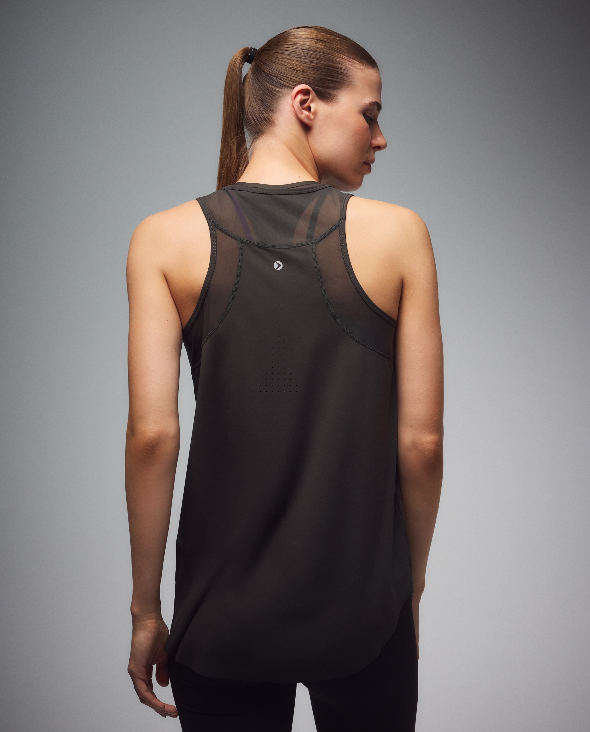 T-shirt sem Mangas de Training de Mulher 580 Musgo-3