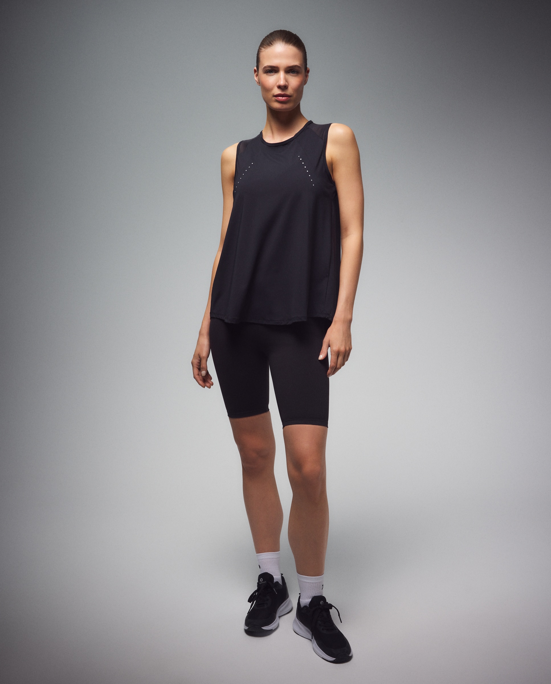 Imagen 2 de Camiseta sin mangas de Yoga de mujer Boomerang - Negro Negro