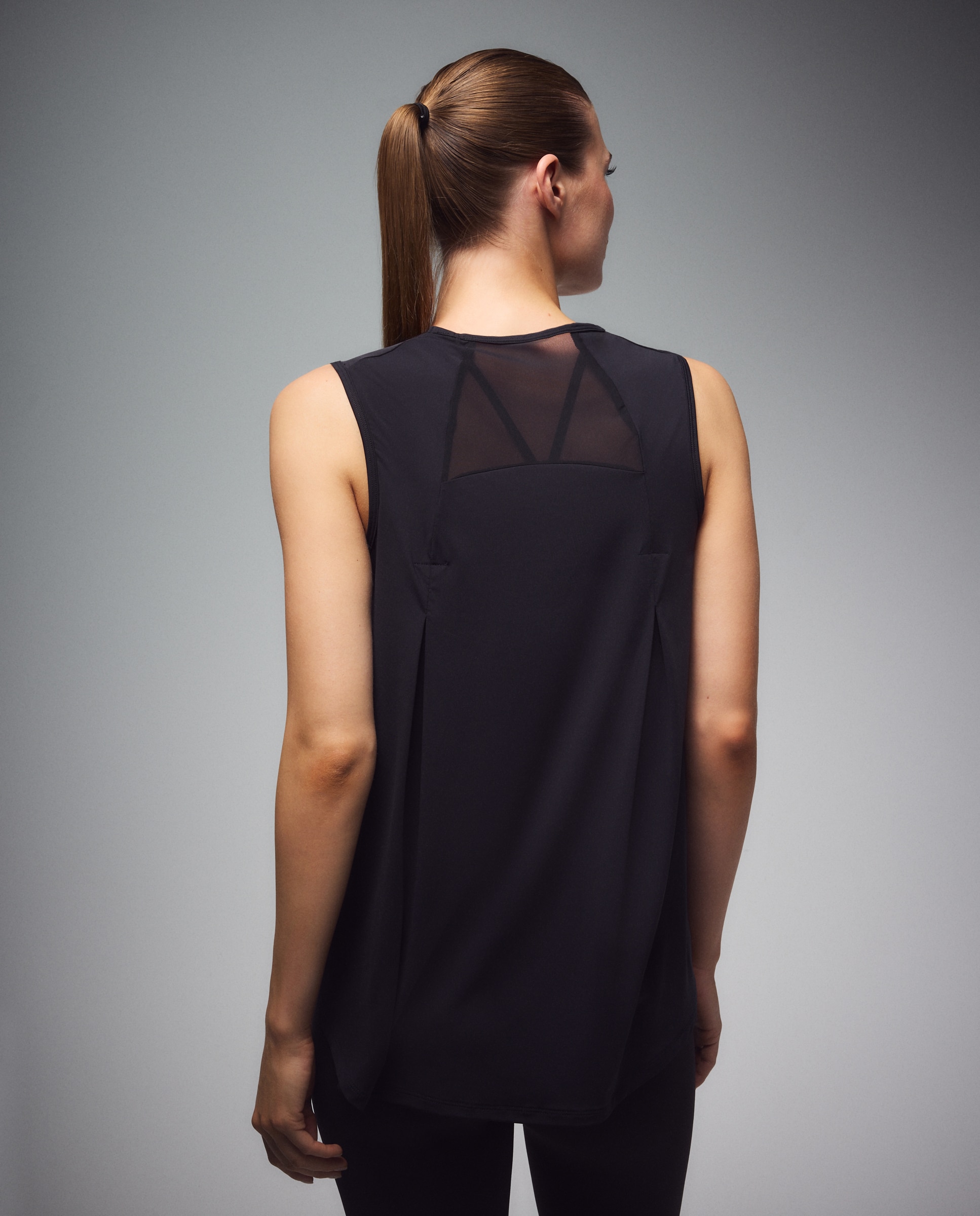 Imagen 3 de Camiseta sin mangas de Yoga de mujer Boomerang - Negro Negro