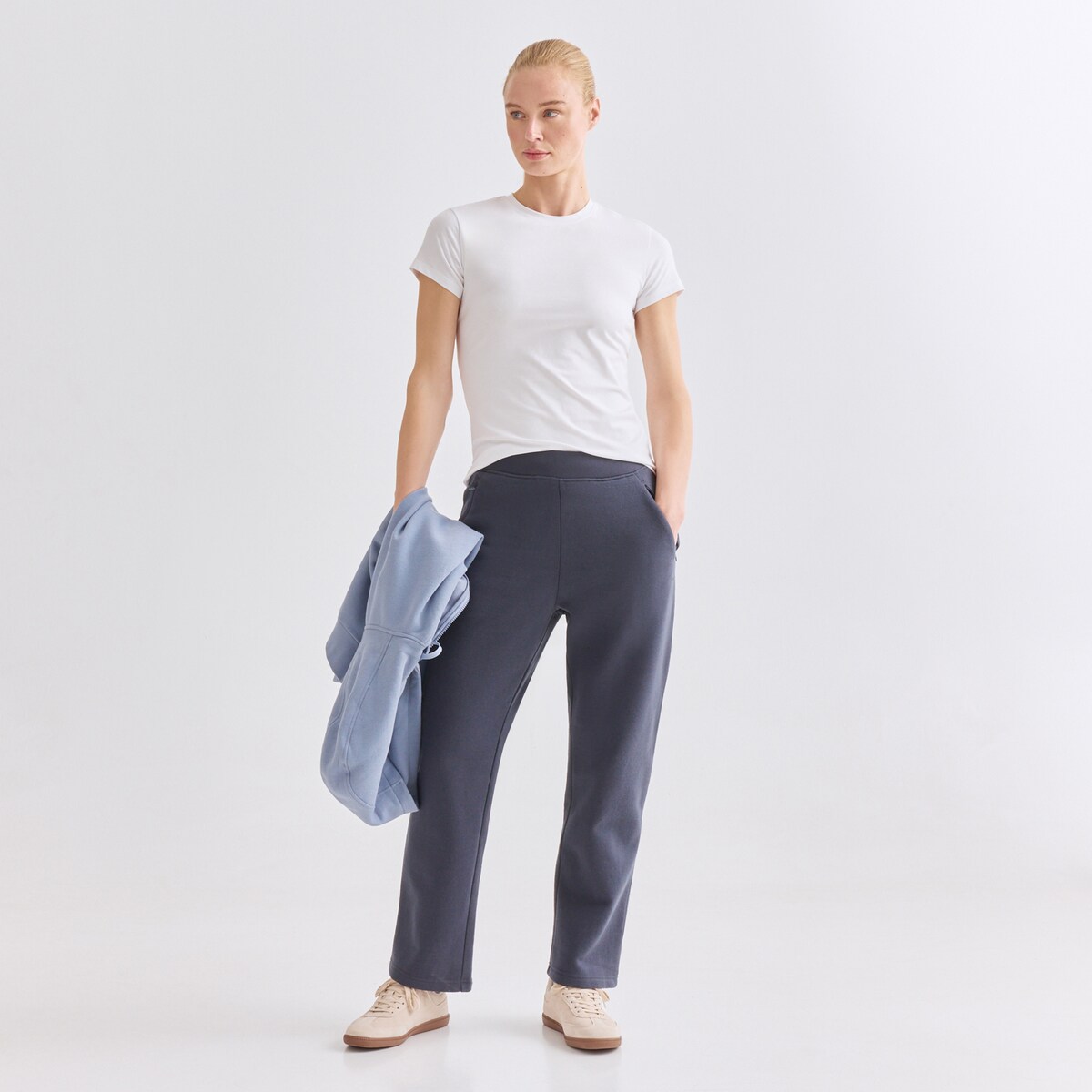 Pantalon largo cálido recto sportcasual de mujer · Boomerang · El