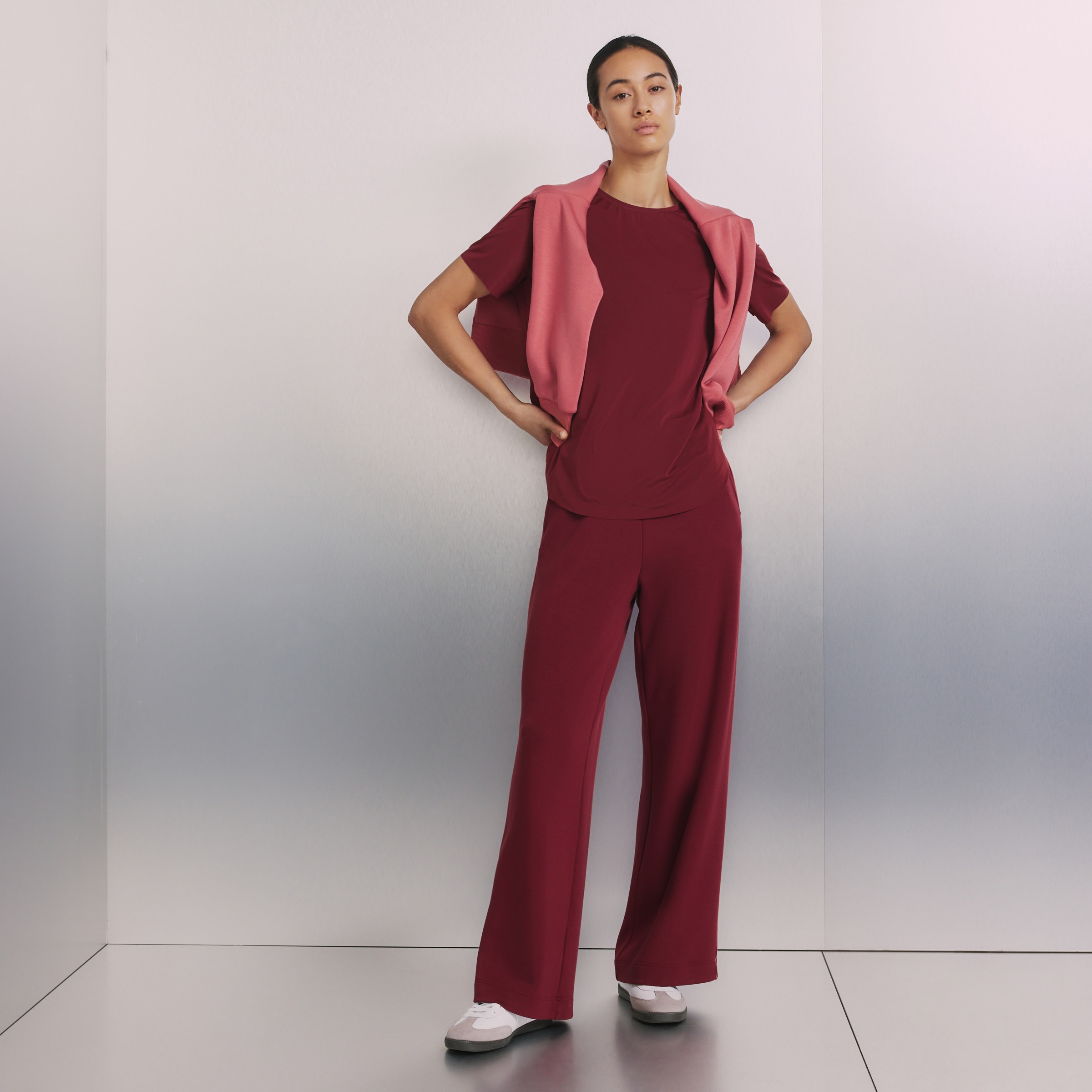 Imagem 0 de Calças Largas de Viscose Sportcasual de Mulher