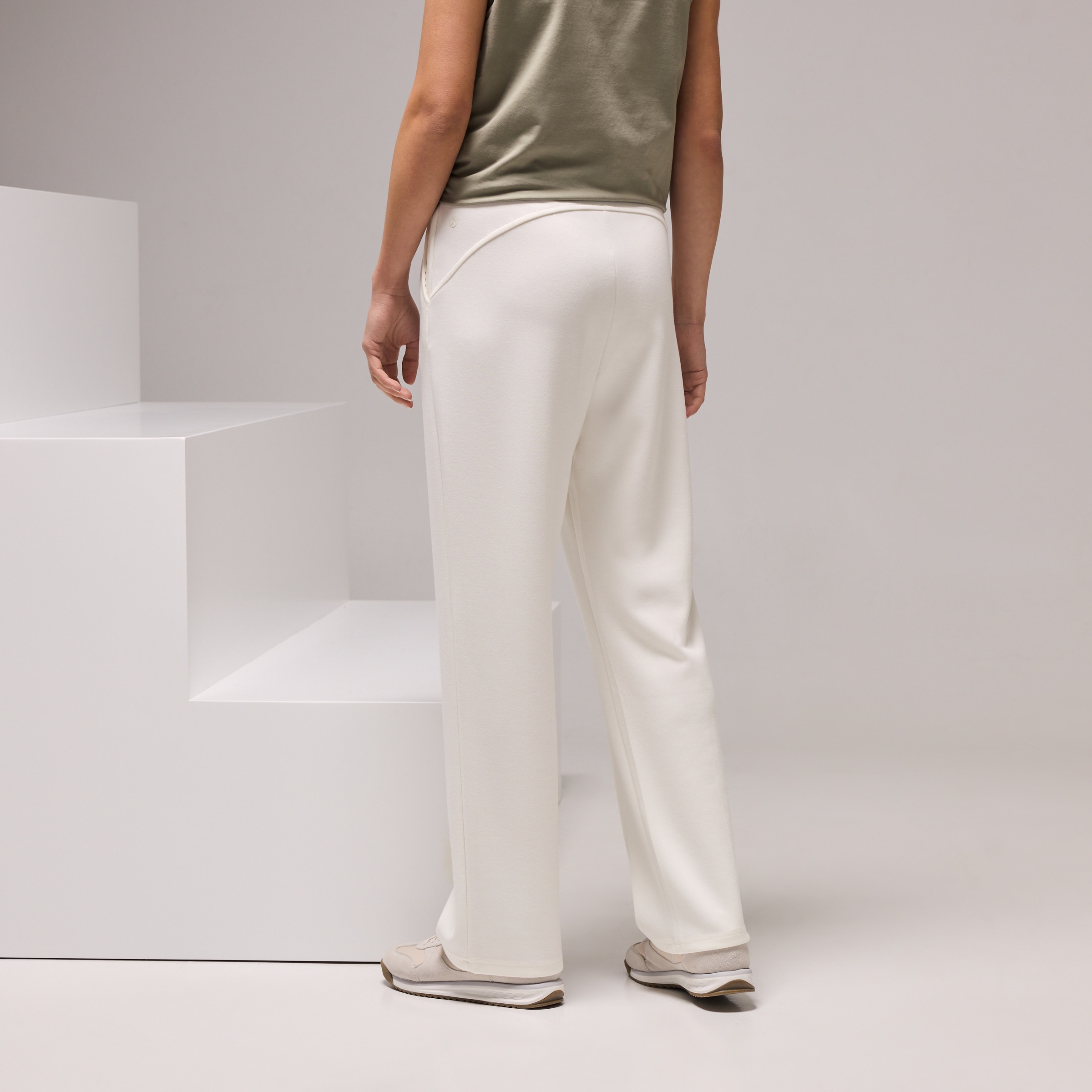 Calças Largas de Modal Sportcasual de Mulher Baunilha-3