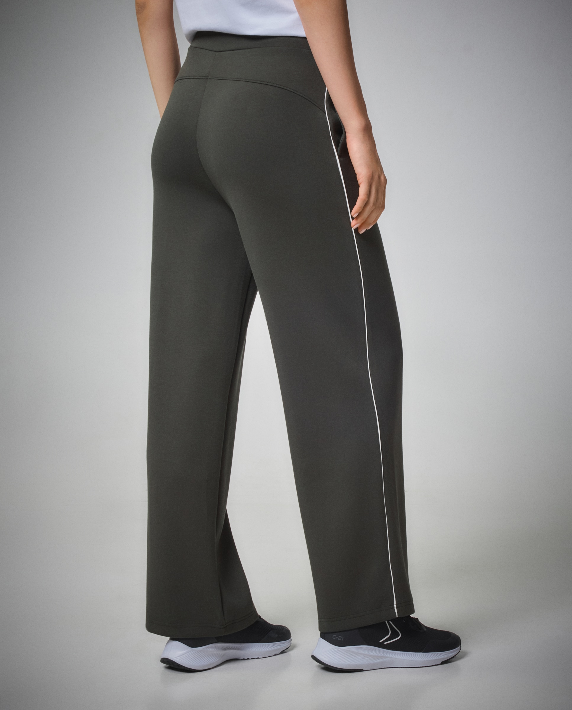 Calças Flare de Viscose Sportcasual de Mulher 580 Musgo-3