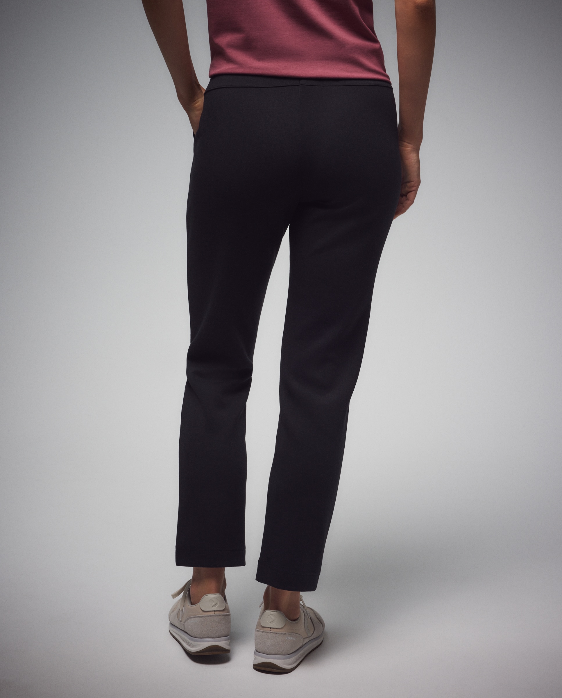 Calças Regular de Viscose Sportcasual de Mulher Preto-3