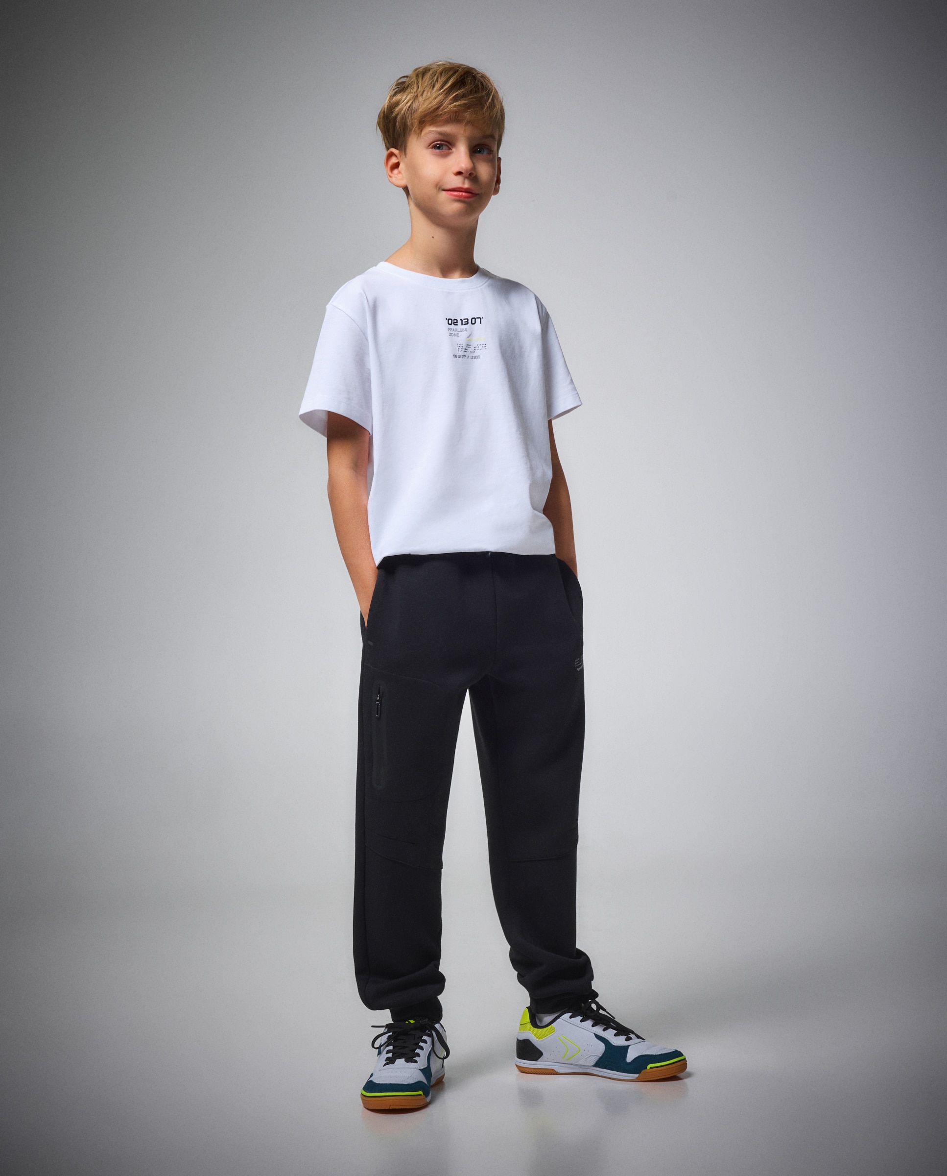 Pantalón con puño de viscosa de sportcasual de niño Boomerang - Negro Negro-1