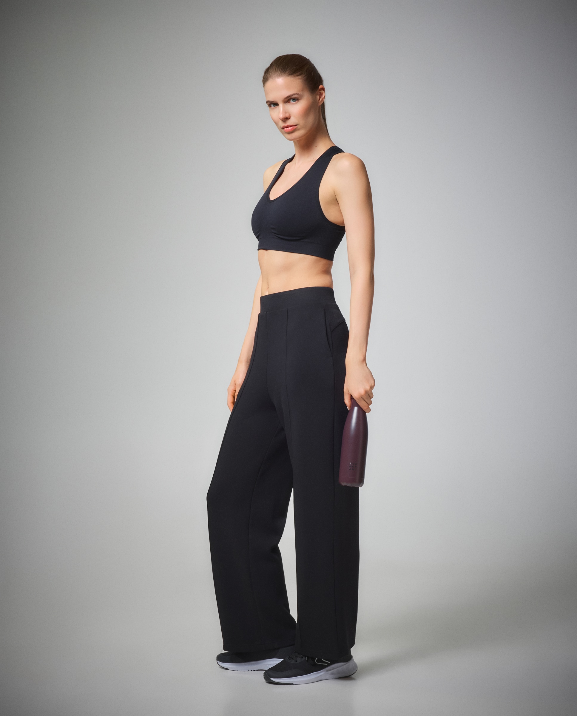 Imagen 0 de Pantalón Flare viscosa de Sportcasual de mujer Boomerang Negro