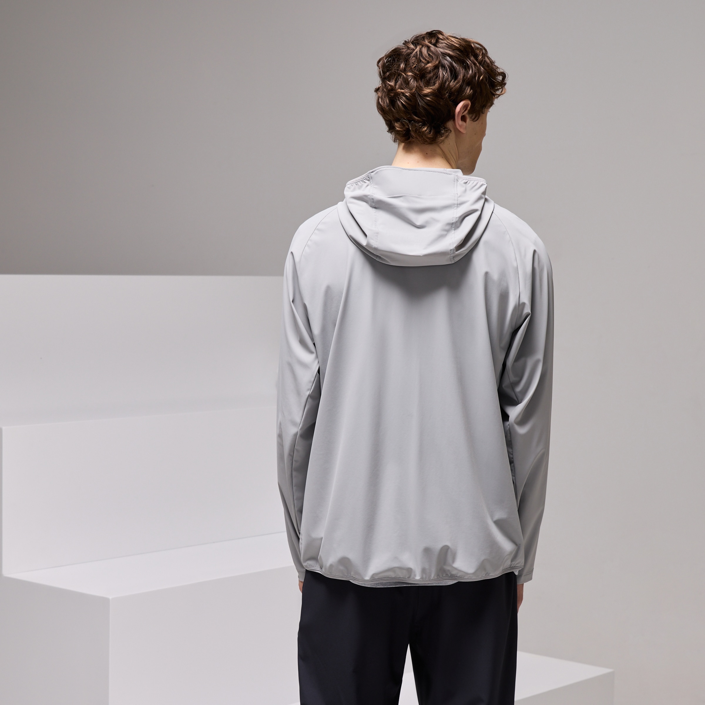 Casaco de Training de Homem com Capuz Cinzento-claro-3